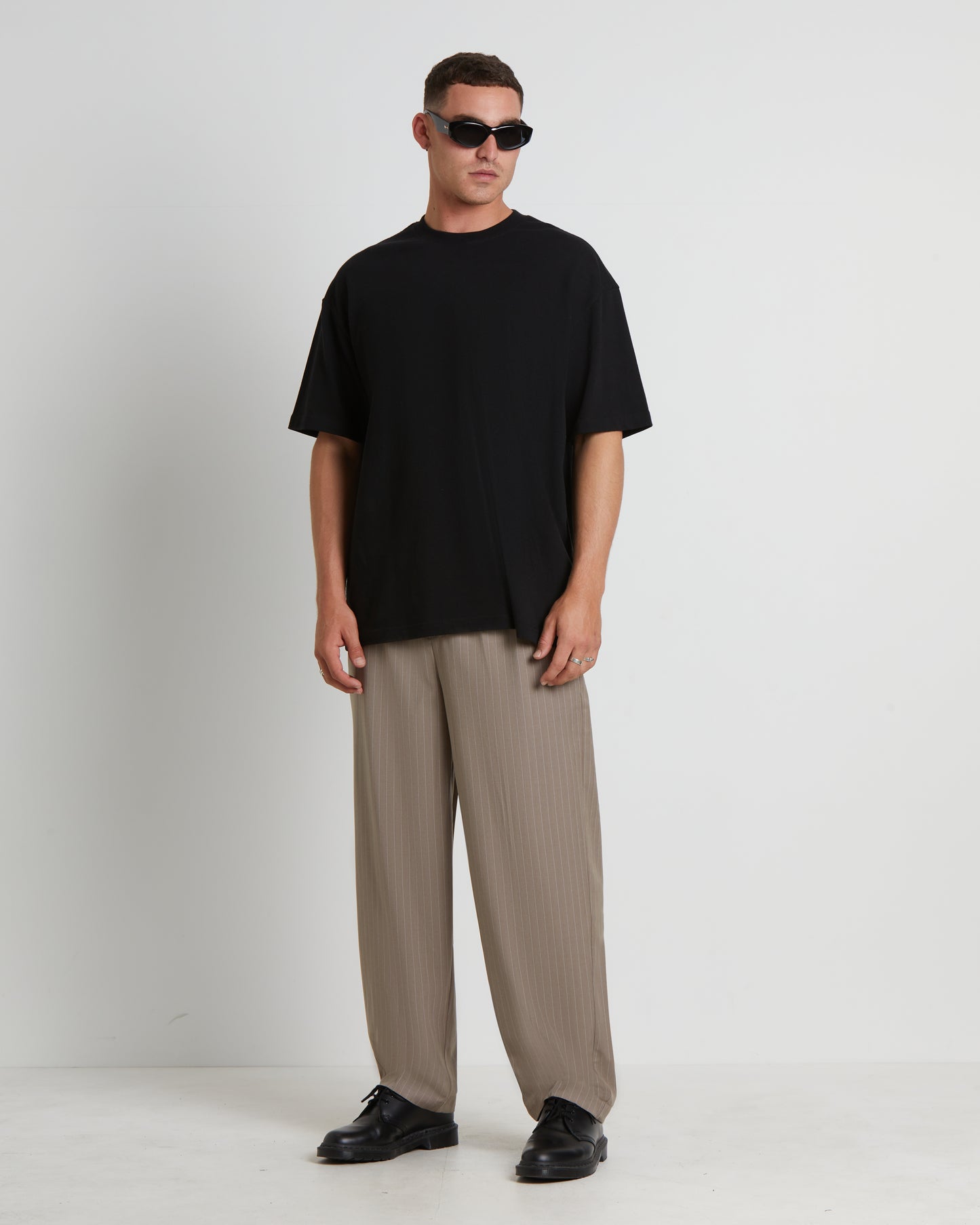 Volume Pleated Trousers in Light Brown