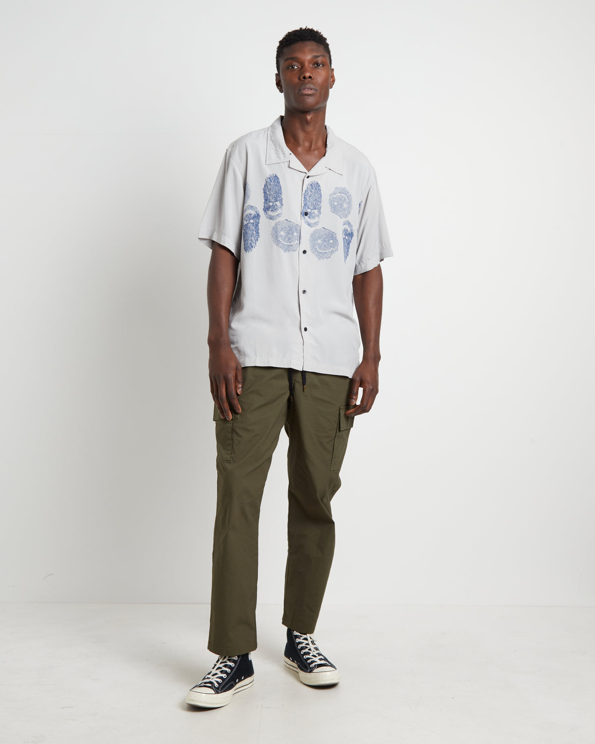 Menace Short Sleeve Shirt in Light Grey GREY