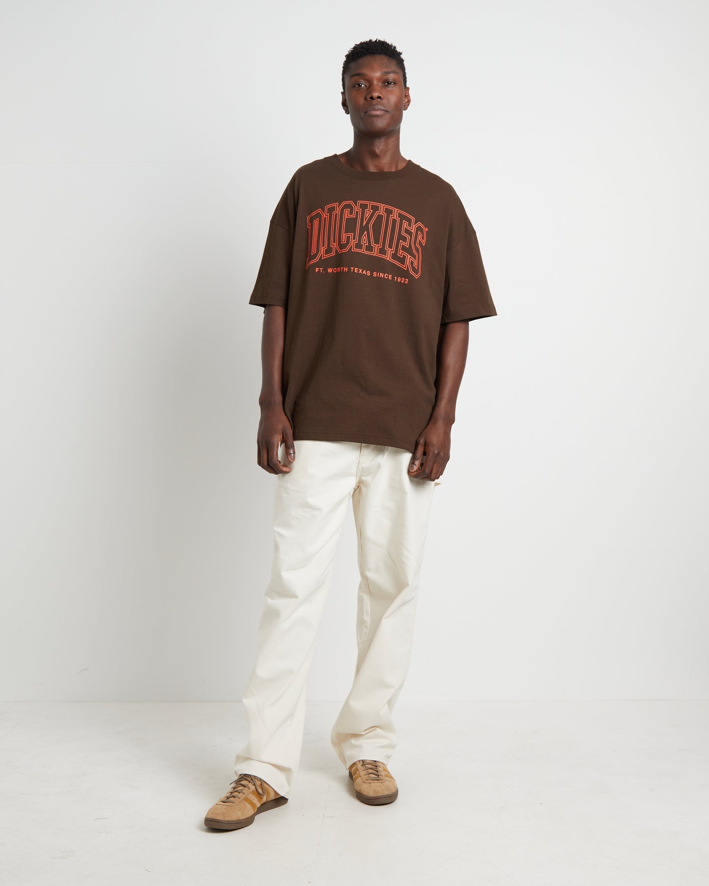Harker 330 Short Sleeve T-Shirt in Chestnut