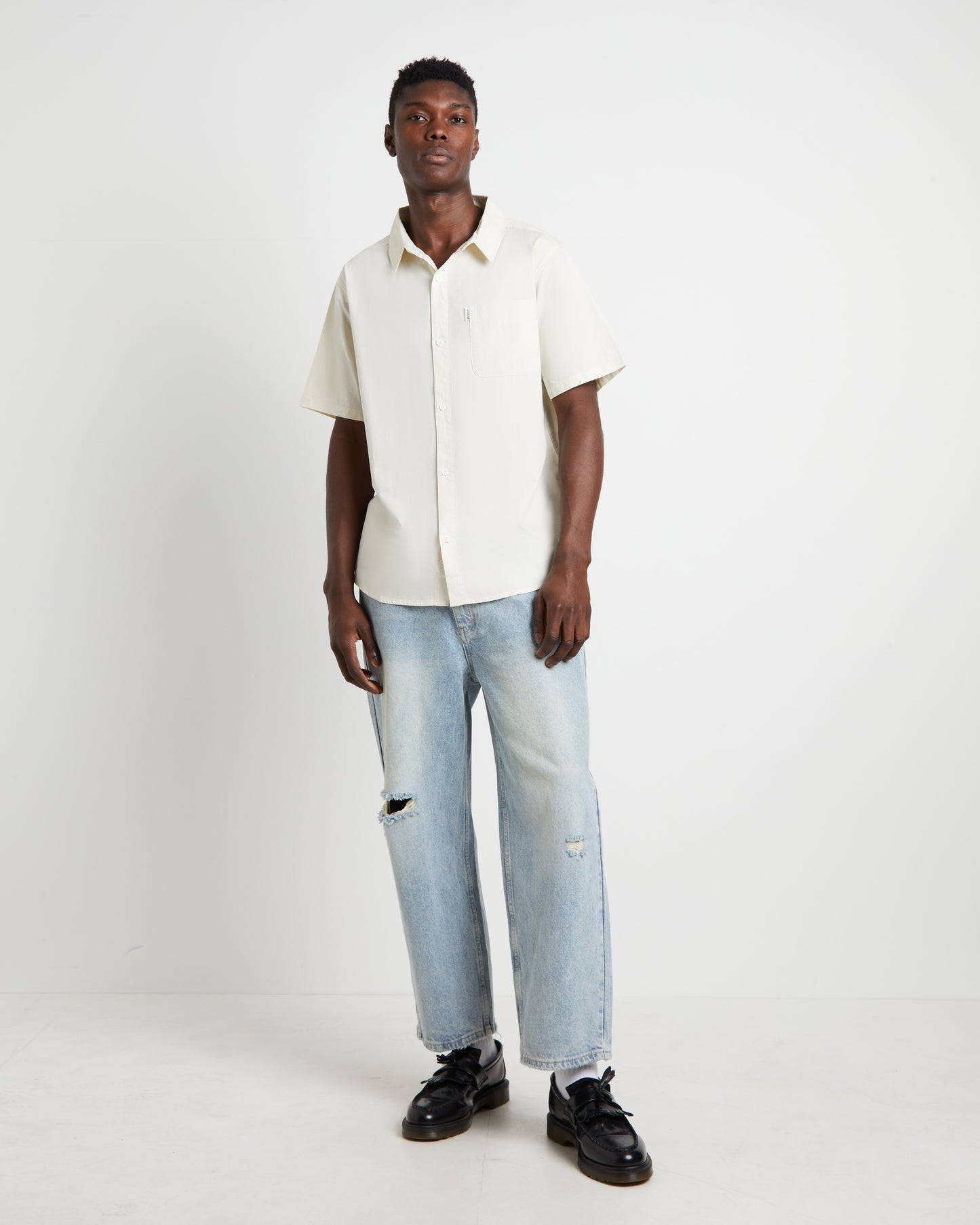 Affluent Spice Short Sleeve Shirt in Thrift White