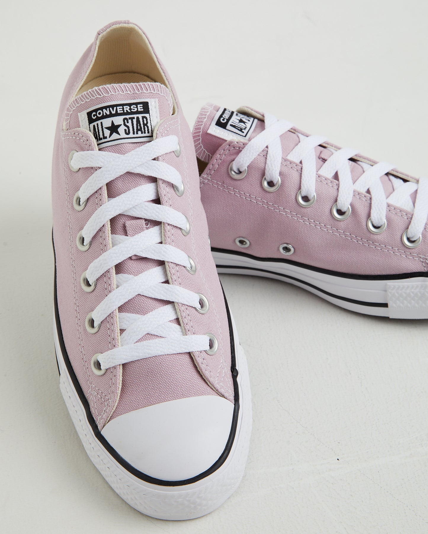 Chuck Taylor All Star Low Sneakers in Phantom Violet