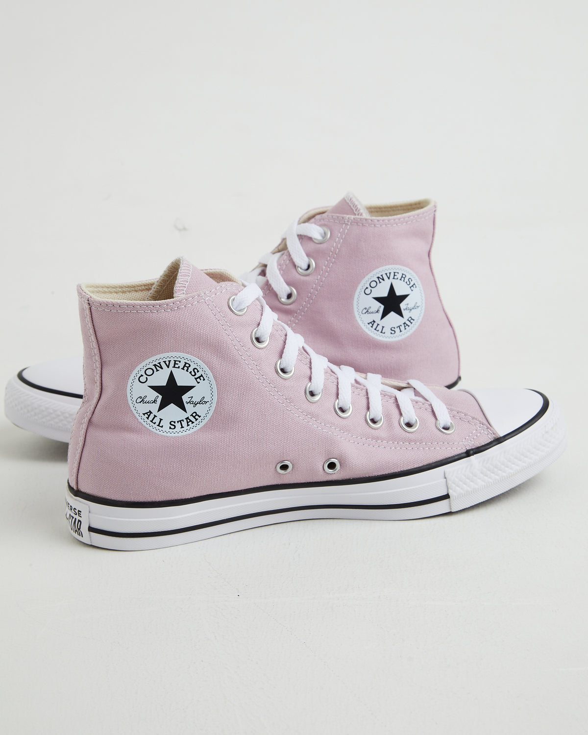 Chuck Taylor All Star Hi Top Sneakers in Phantom Violet PHANTOM VIOLET