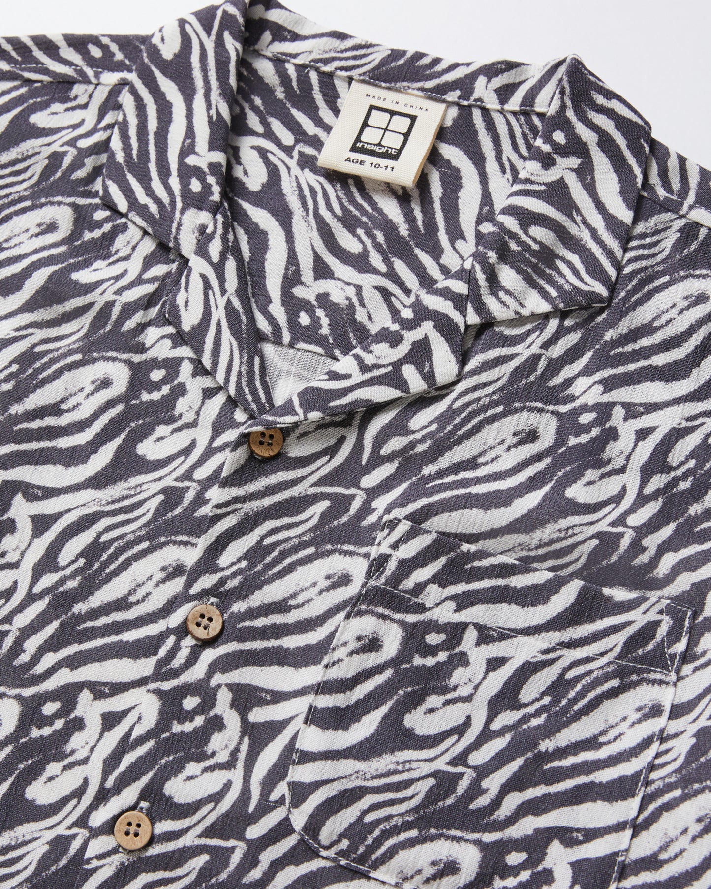 Teen Boys Trackless Short Sleeve Resort Shirt in Black