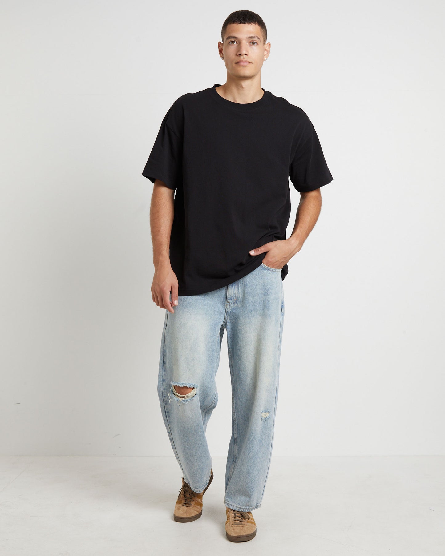 Knocker Wide Leg Jeans in Tinted Blue Trashed