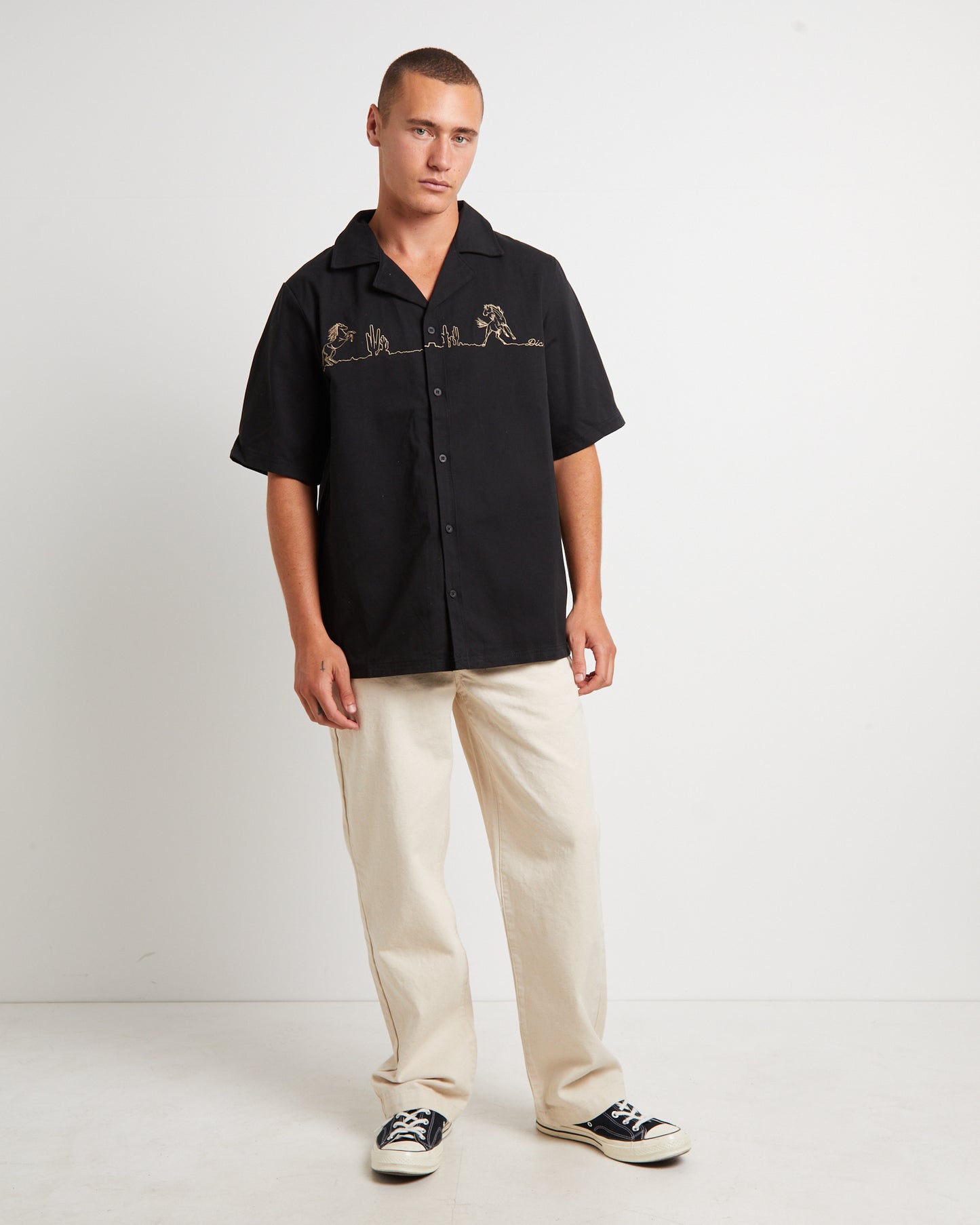 Mustang Short Sleeve Shirt in Black