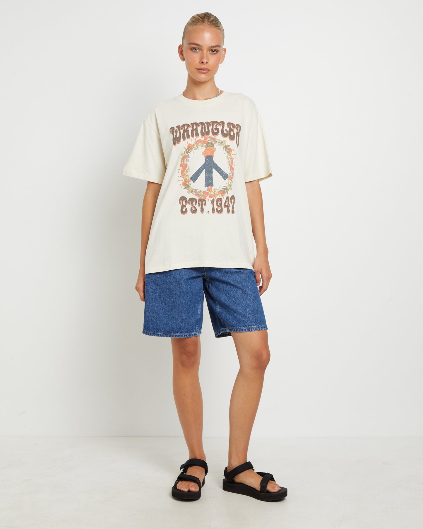 Slouch Short Sleeve T-Shirt in Botanical Love