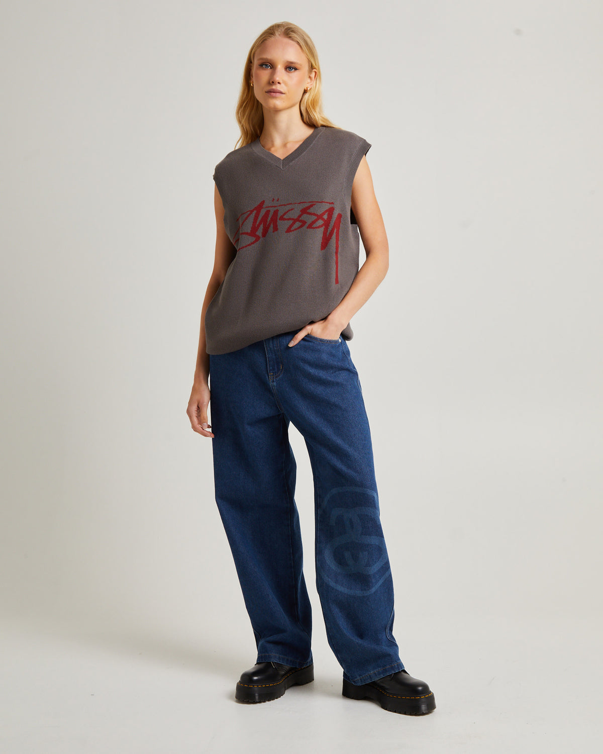 Smooth Stock Knit Vest RED/CHARCOAL