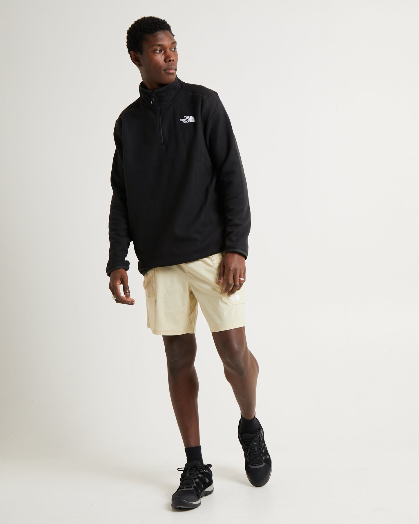 100 Glacier 1/4 Zip Jumper Black
