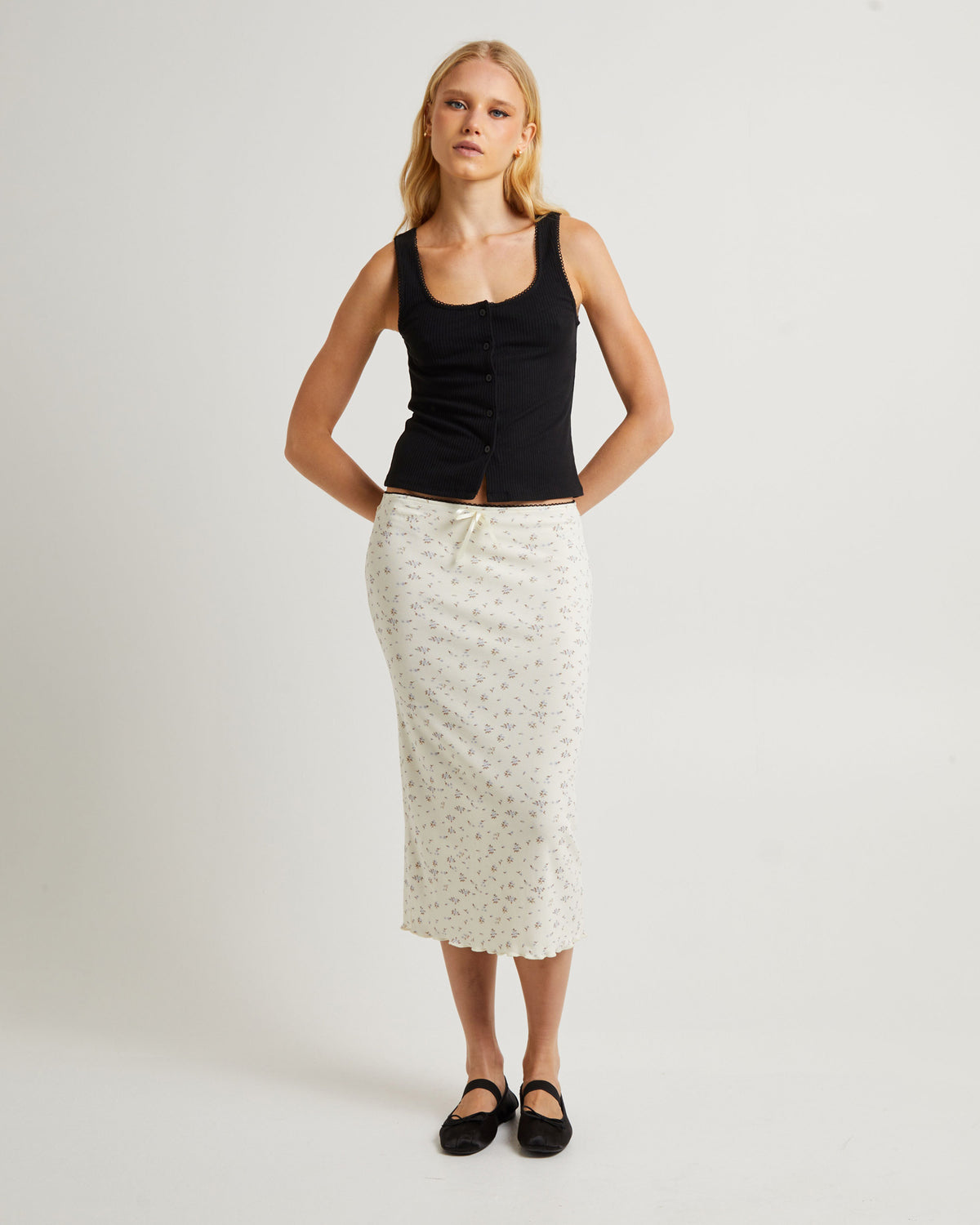 Saski Scallop Trim Vest Top BLACK