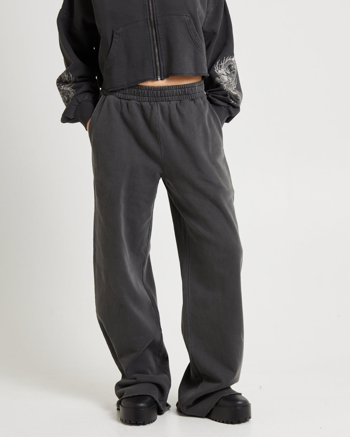 Akio Straight Leg Trackpants VINTAGE BLACK