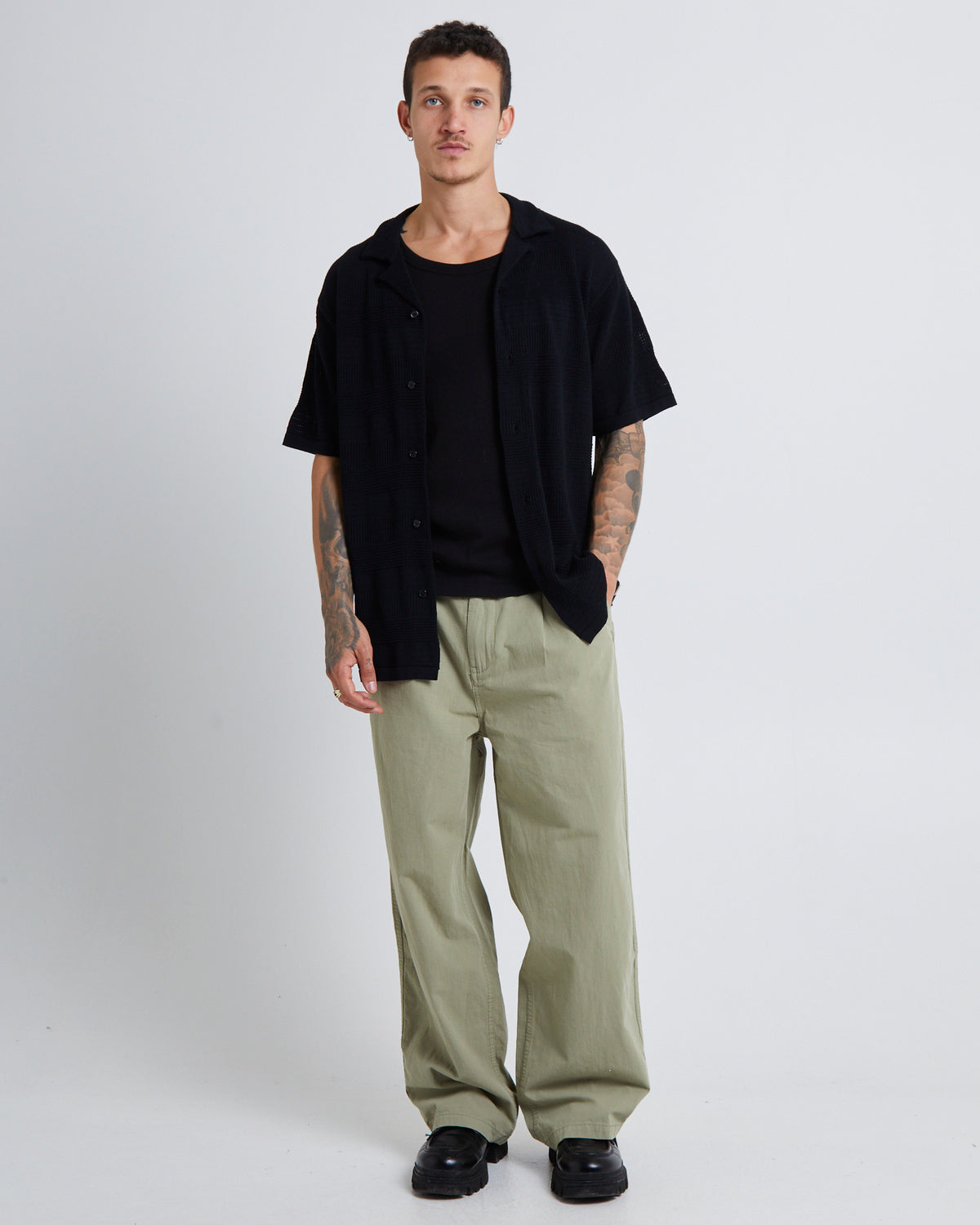 Knitted Short Sleeve Resort Shirt BLACK