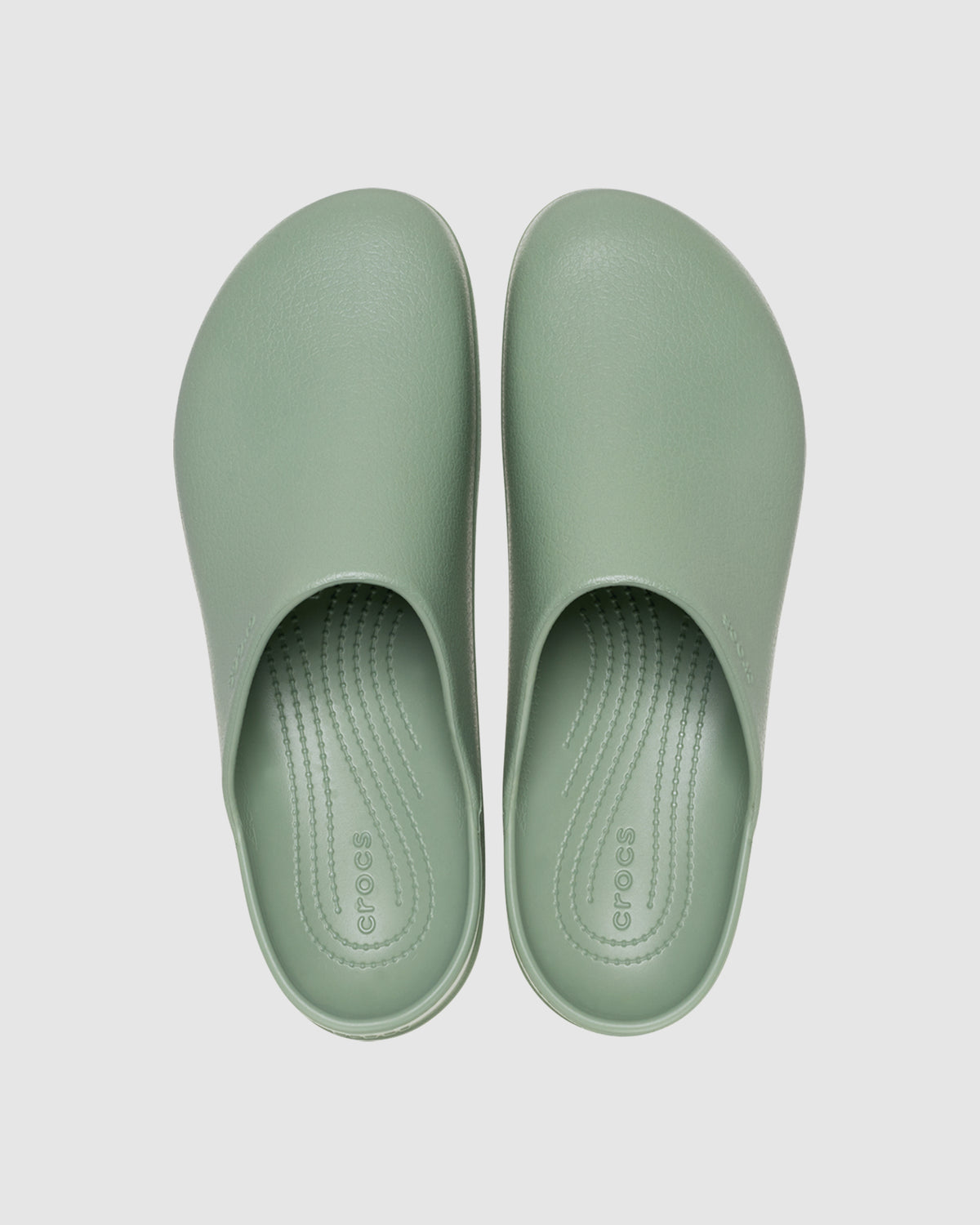 Dylan Clogs MOSS