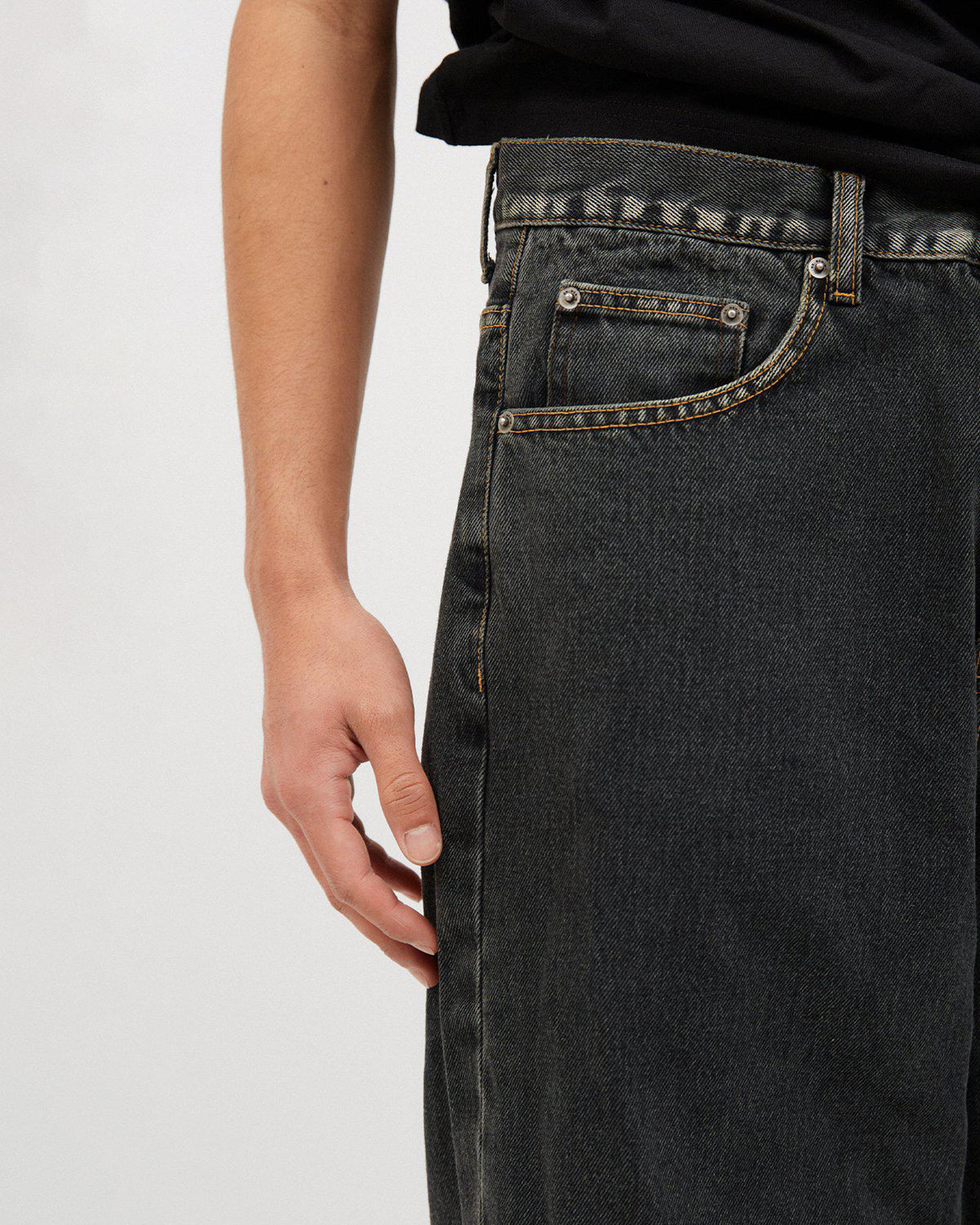 Kobe Jeans Tinted Black TINTED BLACK