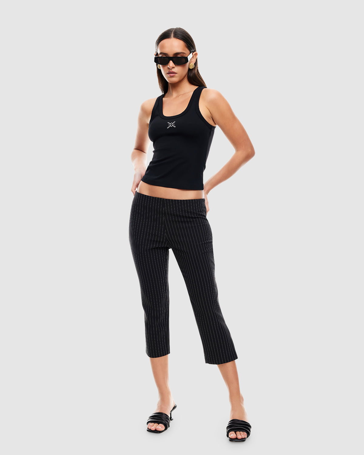 Leo Capri Pants ONYX PINSTRIPE