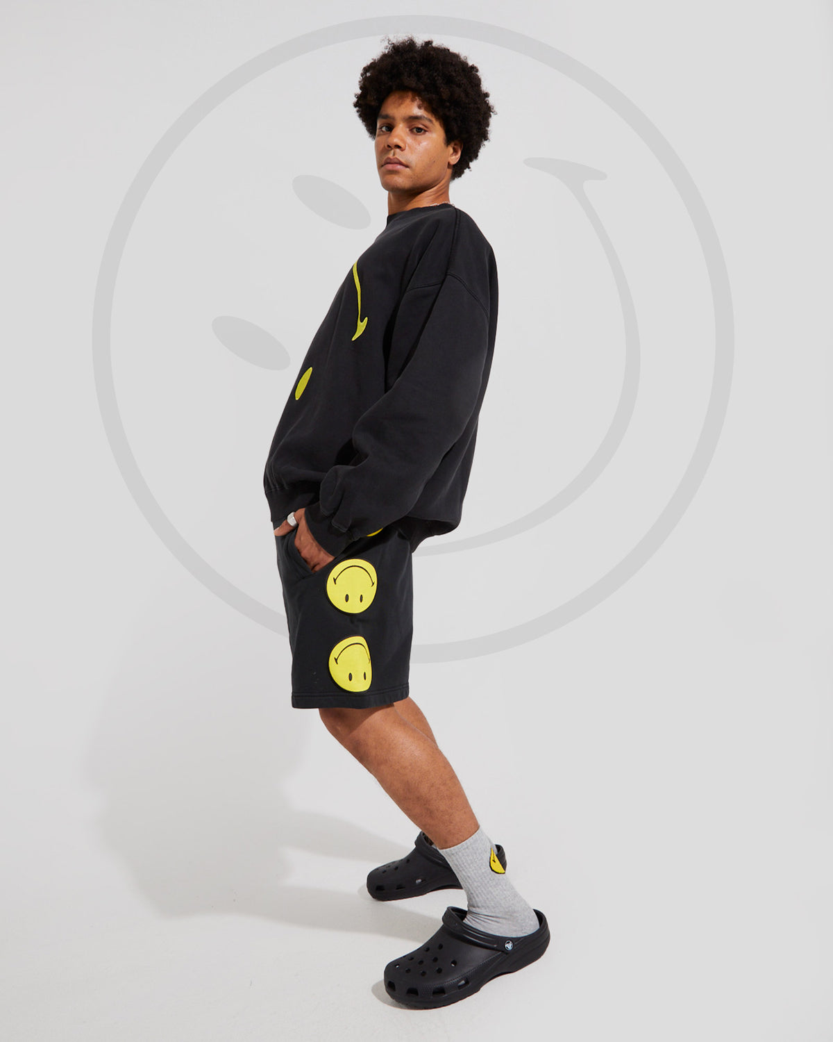 Insight x Smiley Beam Fleece Short BLACK