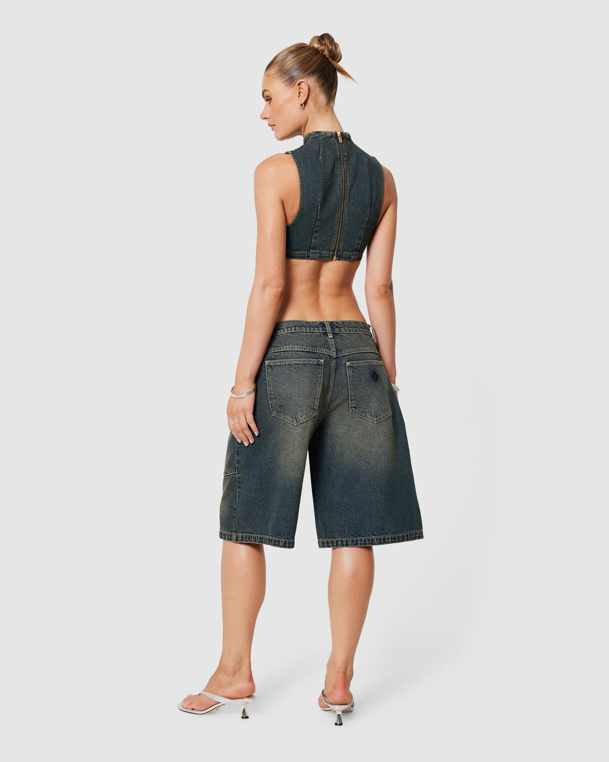 95 Super Baggy Denim Jorts Quinn TINT DARK BLUE