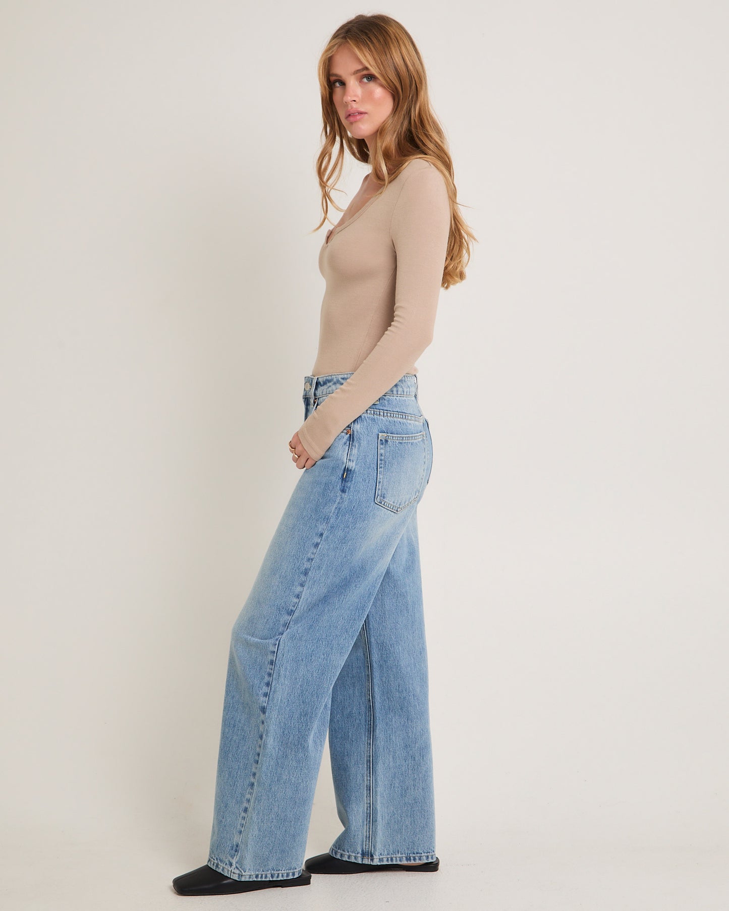 Slinky Scoop Neck Long Sleeve
