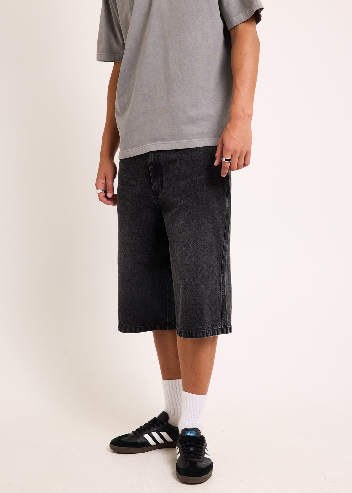Wide Boy Denim Jorts WASHED BLACK
