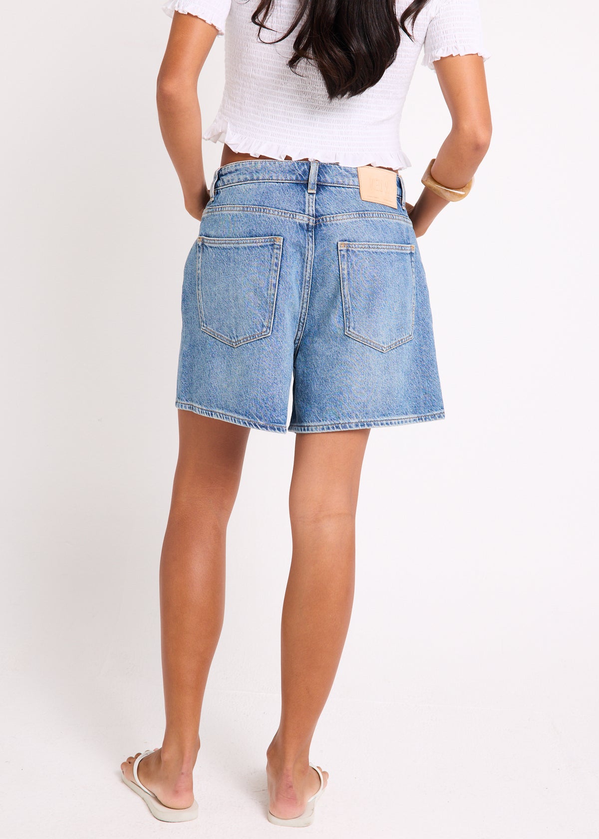 Eva Shorts Flux FLUX