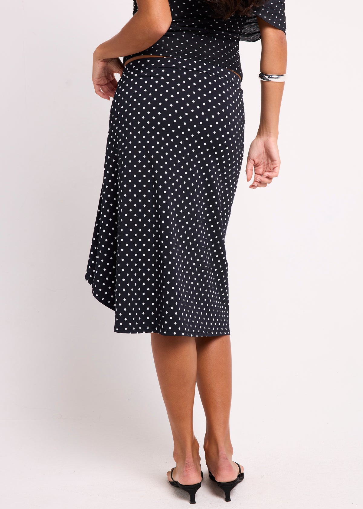 Mila Asymmetric Midi Skirt BLACK/WHITE SPOT