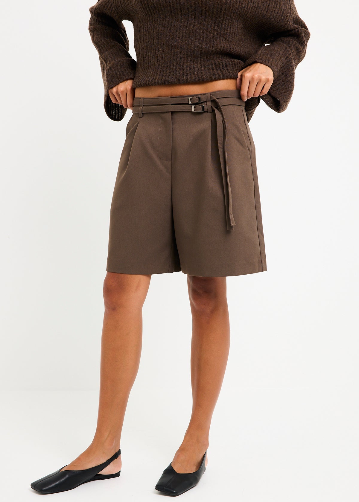 Renelle Belt Detail Bermuda BROWN