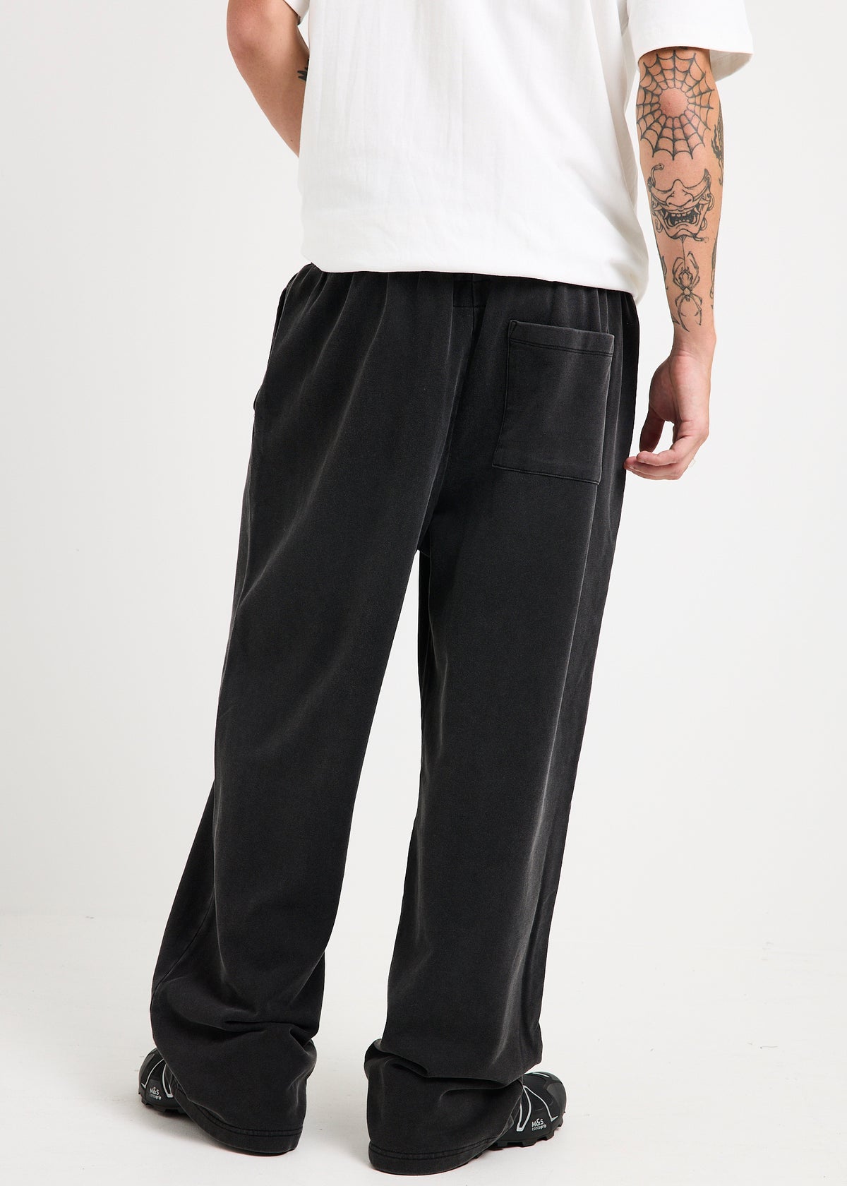 Gallery Track Pants WASHED BLACK