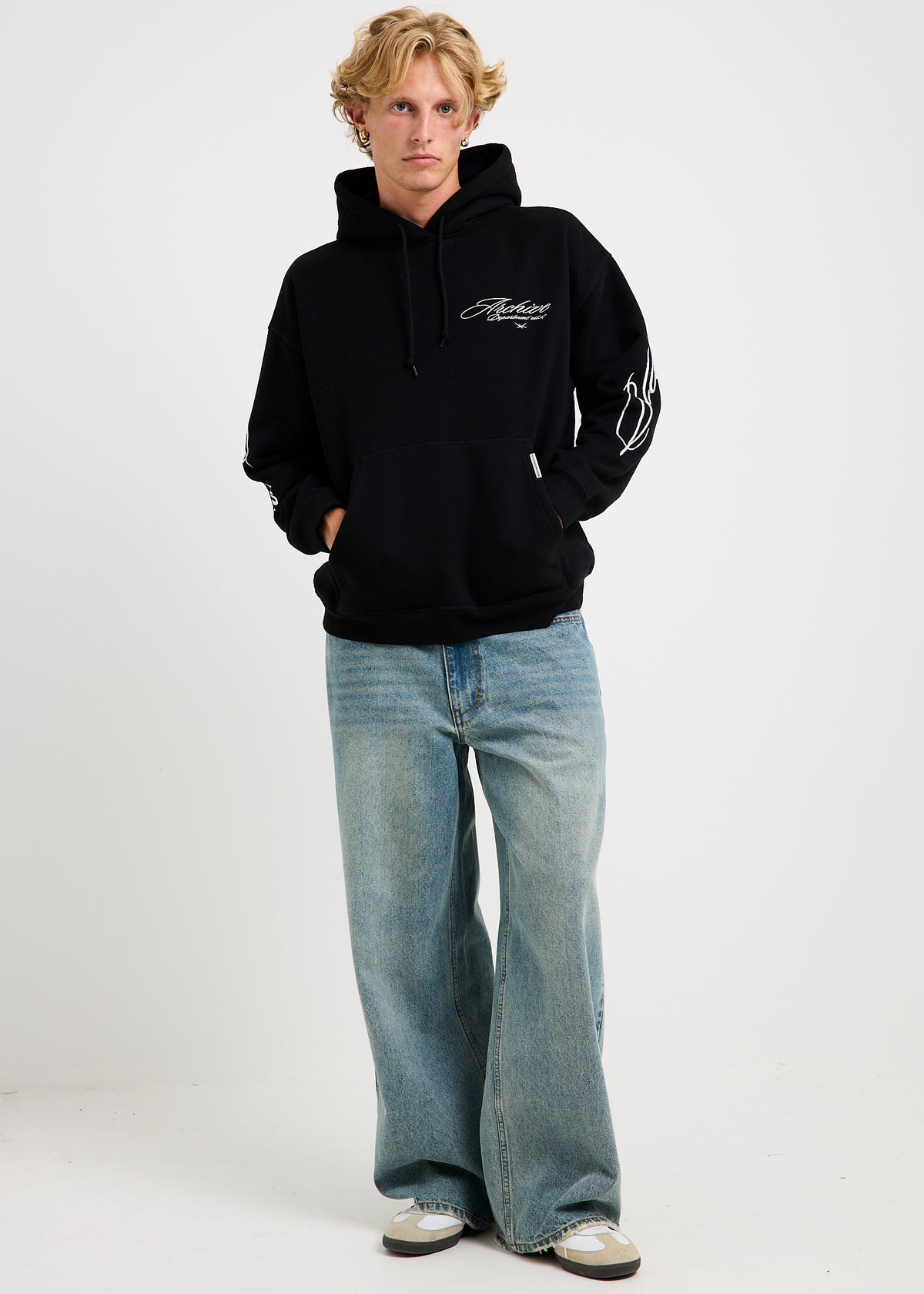 Script Hoodie BLACK