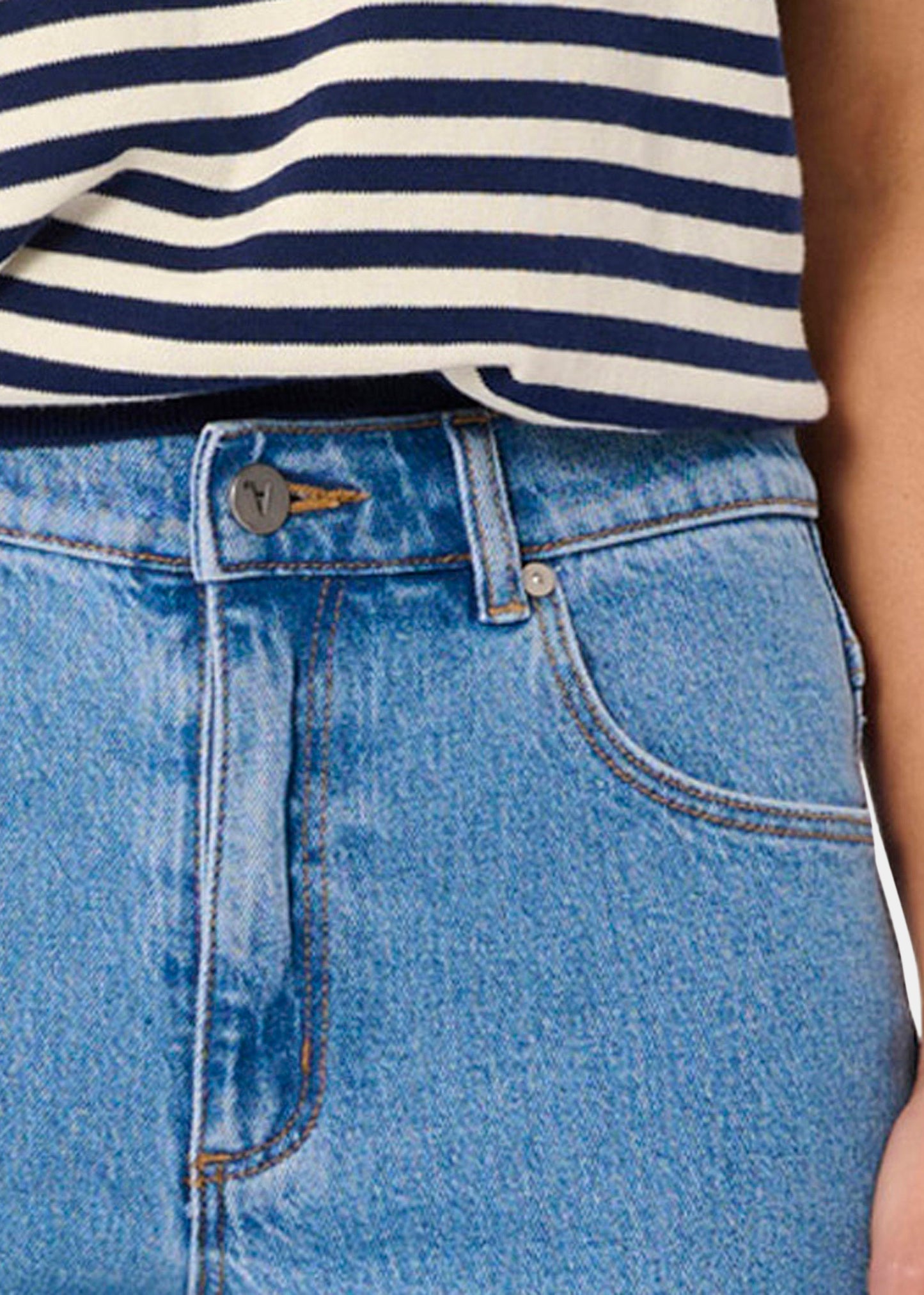 95 Mid Straight Denim Jeans