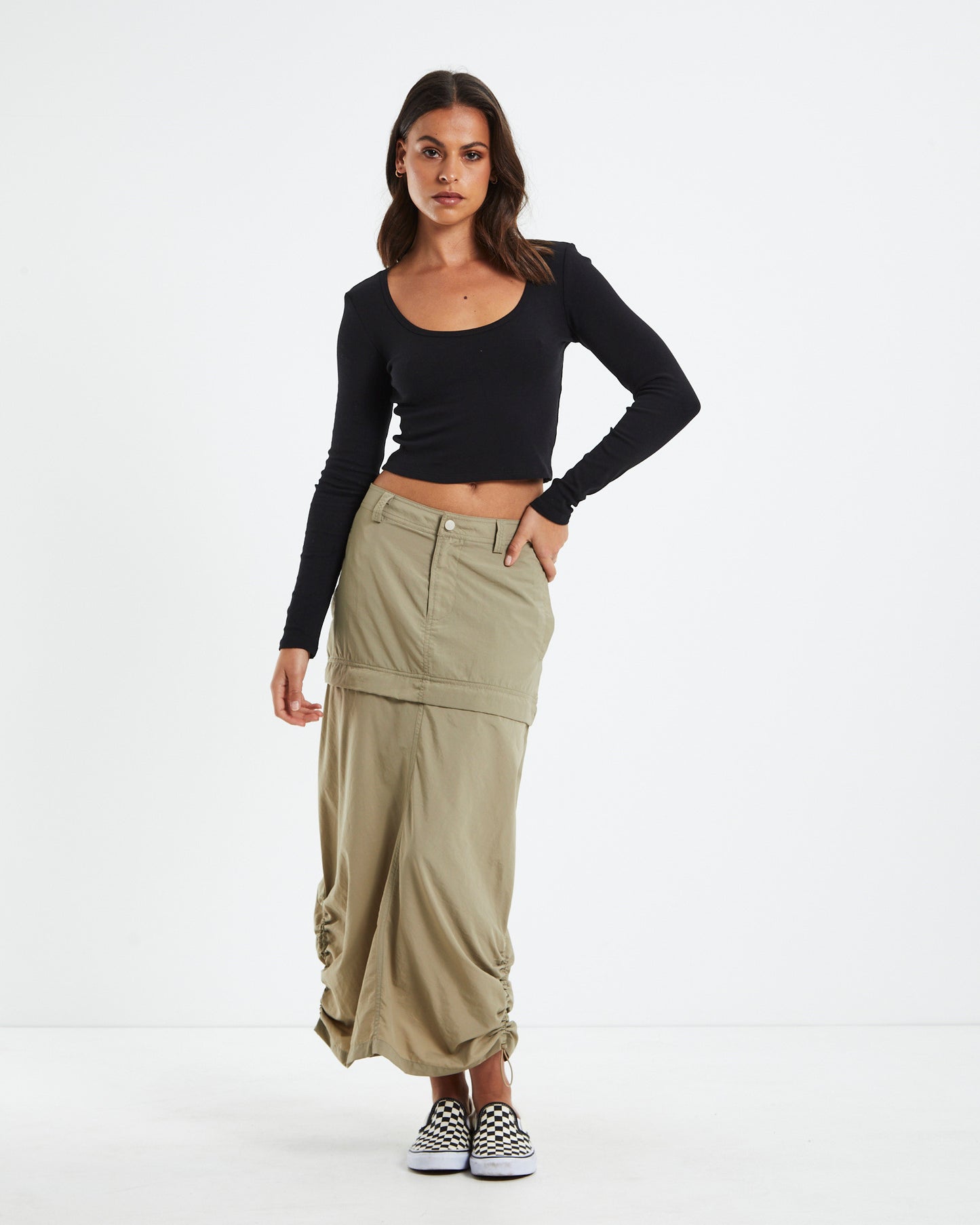 Scoop Neck Long Sleeve Crop Top Black