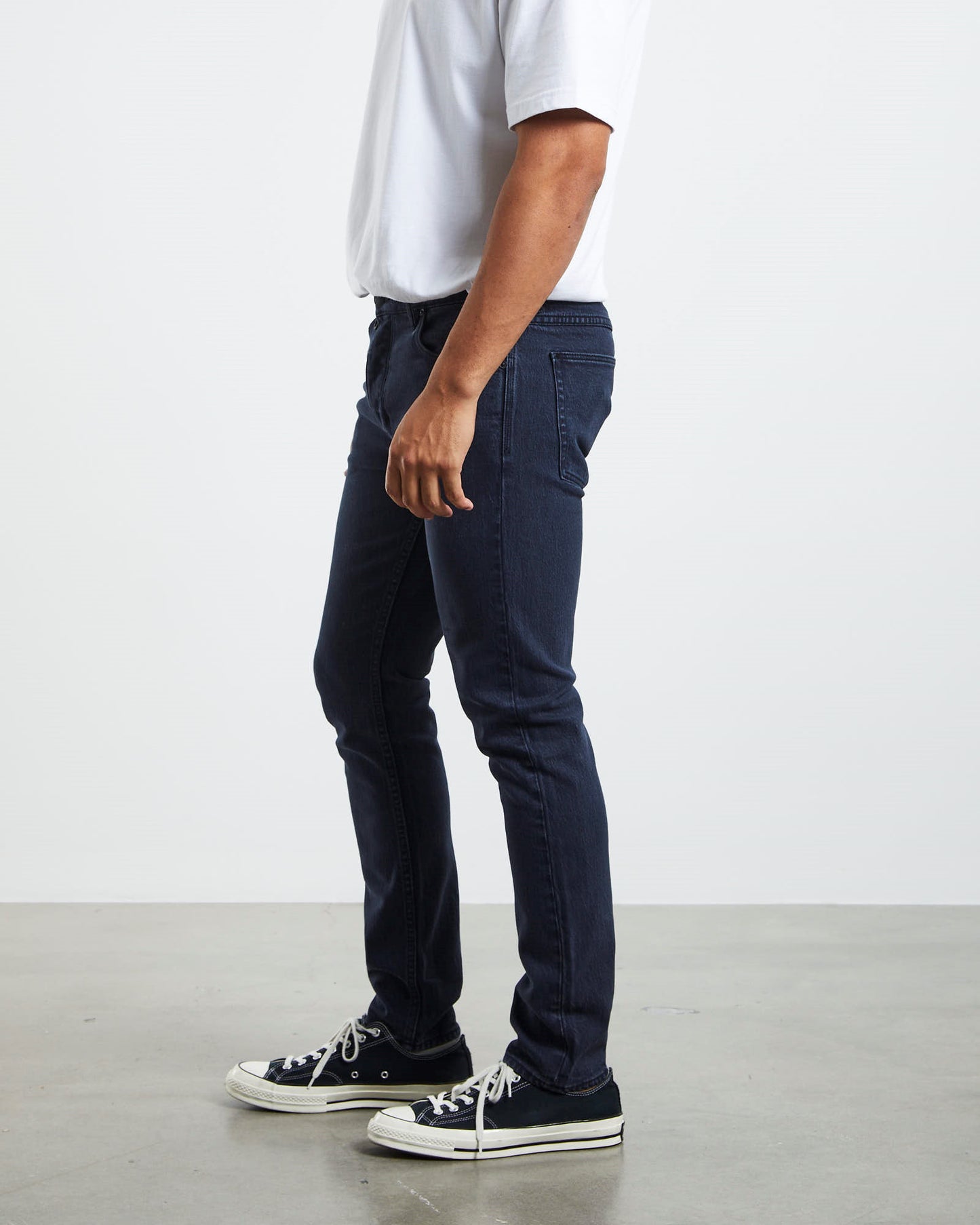Ray Tapered Slim Denim Jeans Pistol