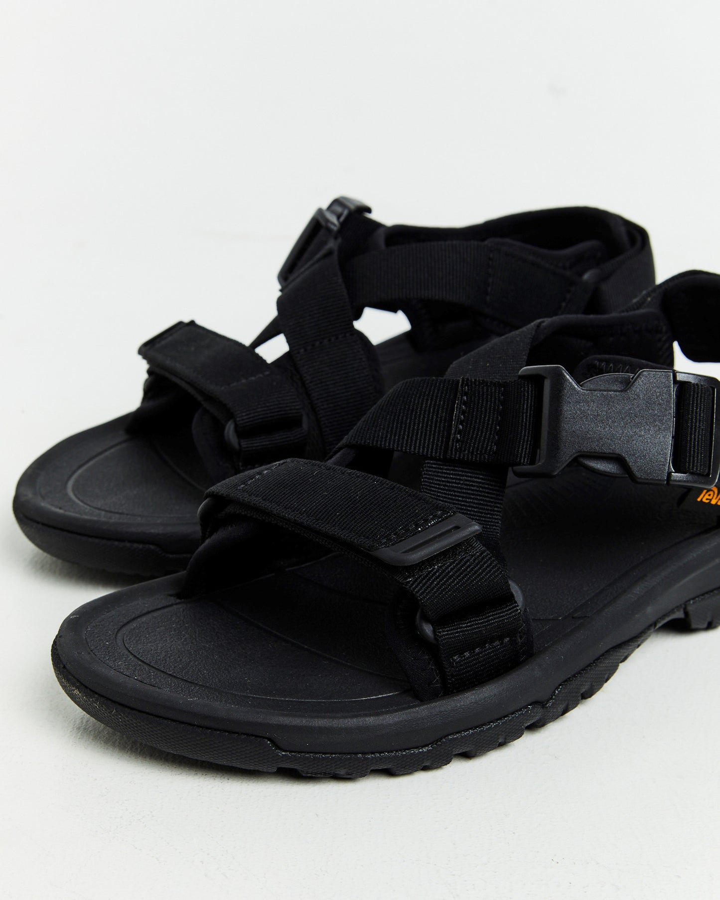 M Hurricane Verge Black