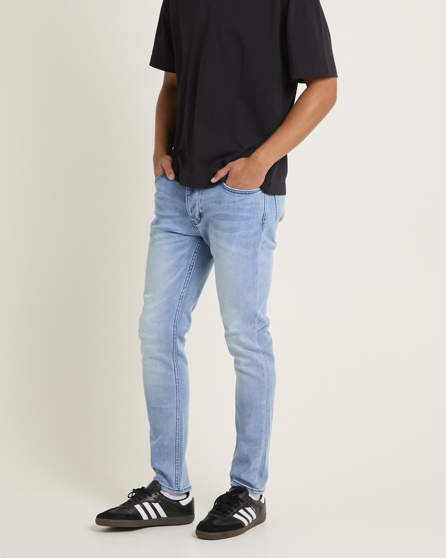 Ray Tapered Slim Denim Jeans