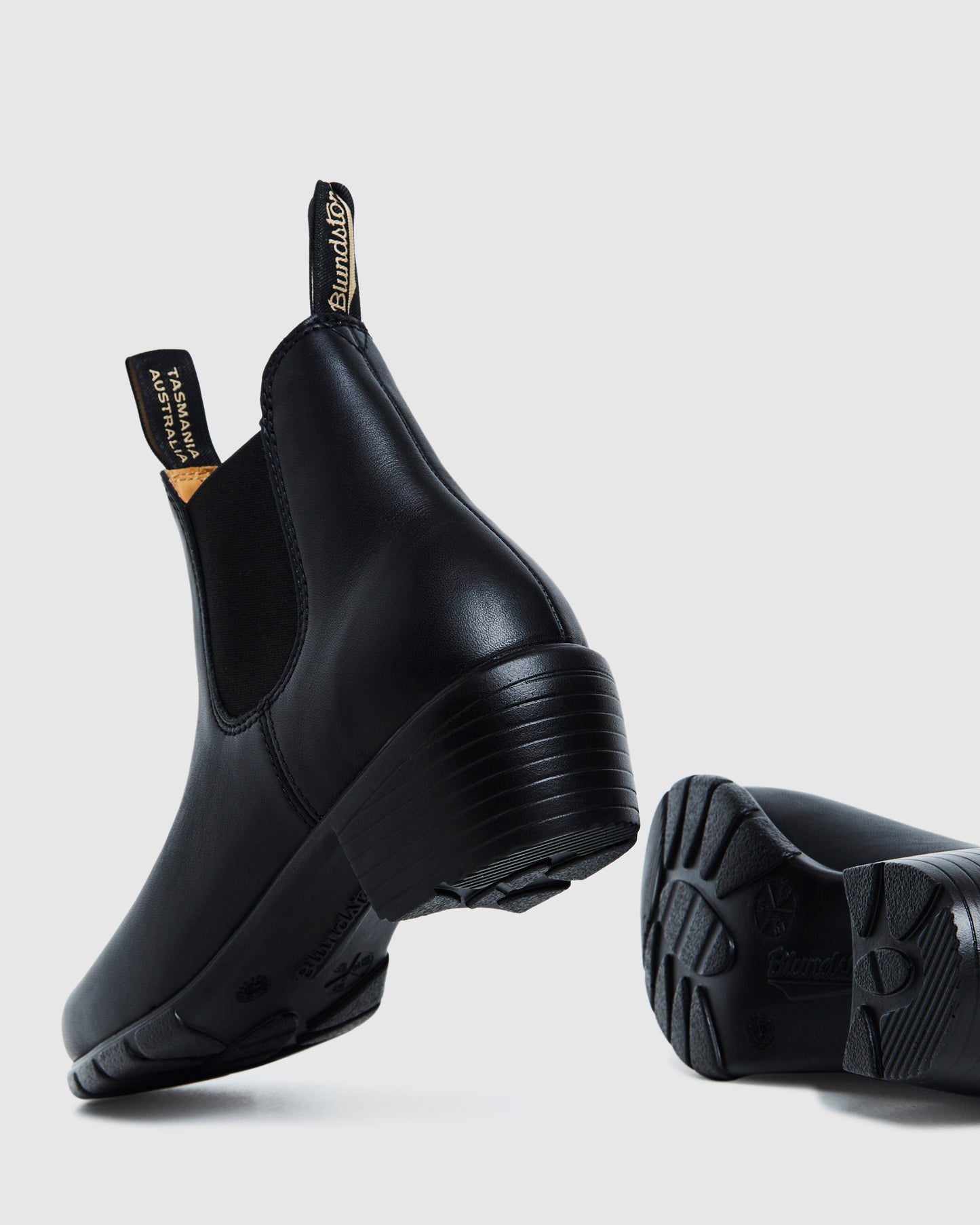 1671 Heeled Leather Boots Black