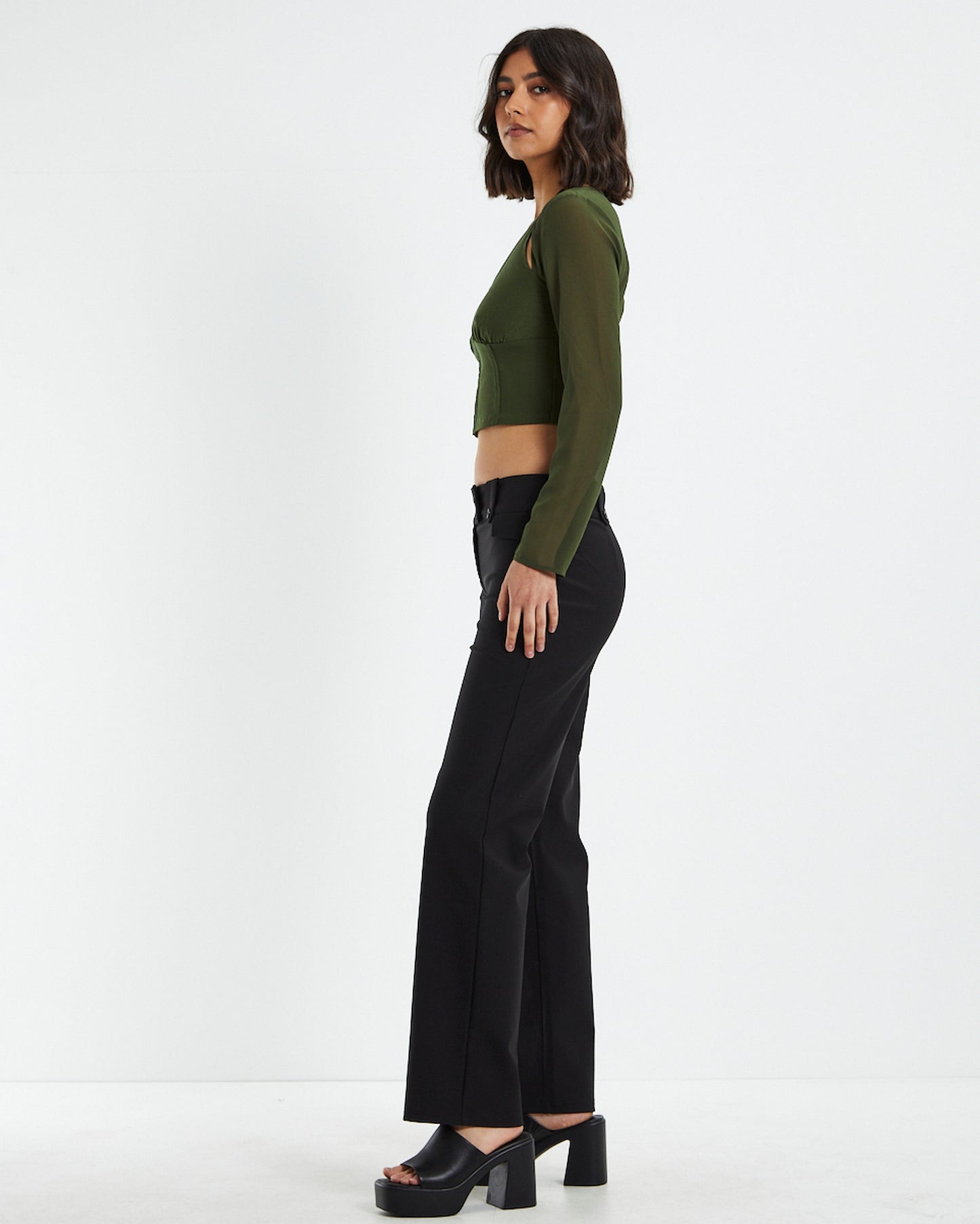 Kamali Hook Front Long Sleeve Halter Top Green