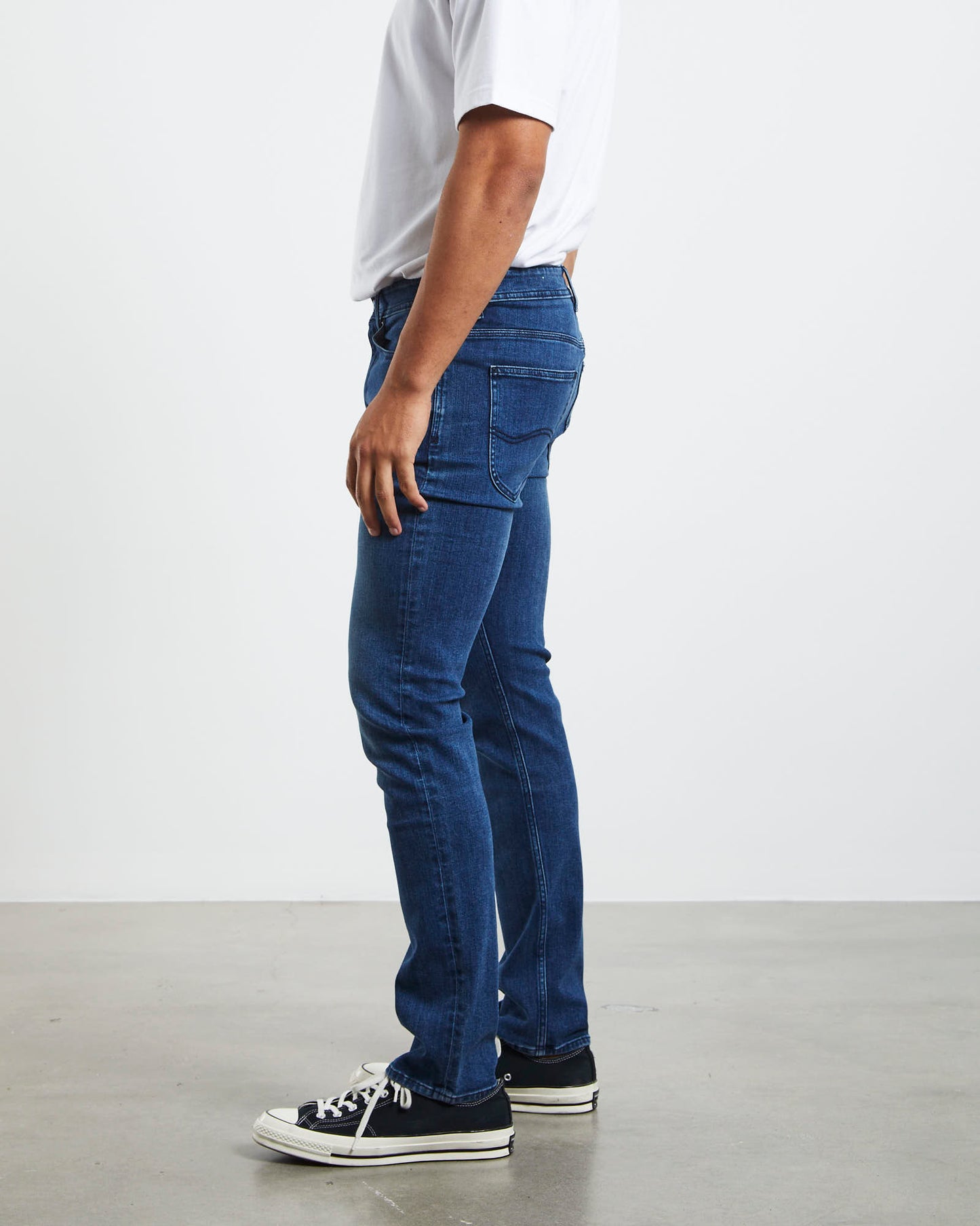 L-2 Slim Denim Jeans Moody