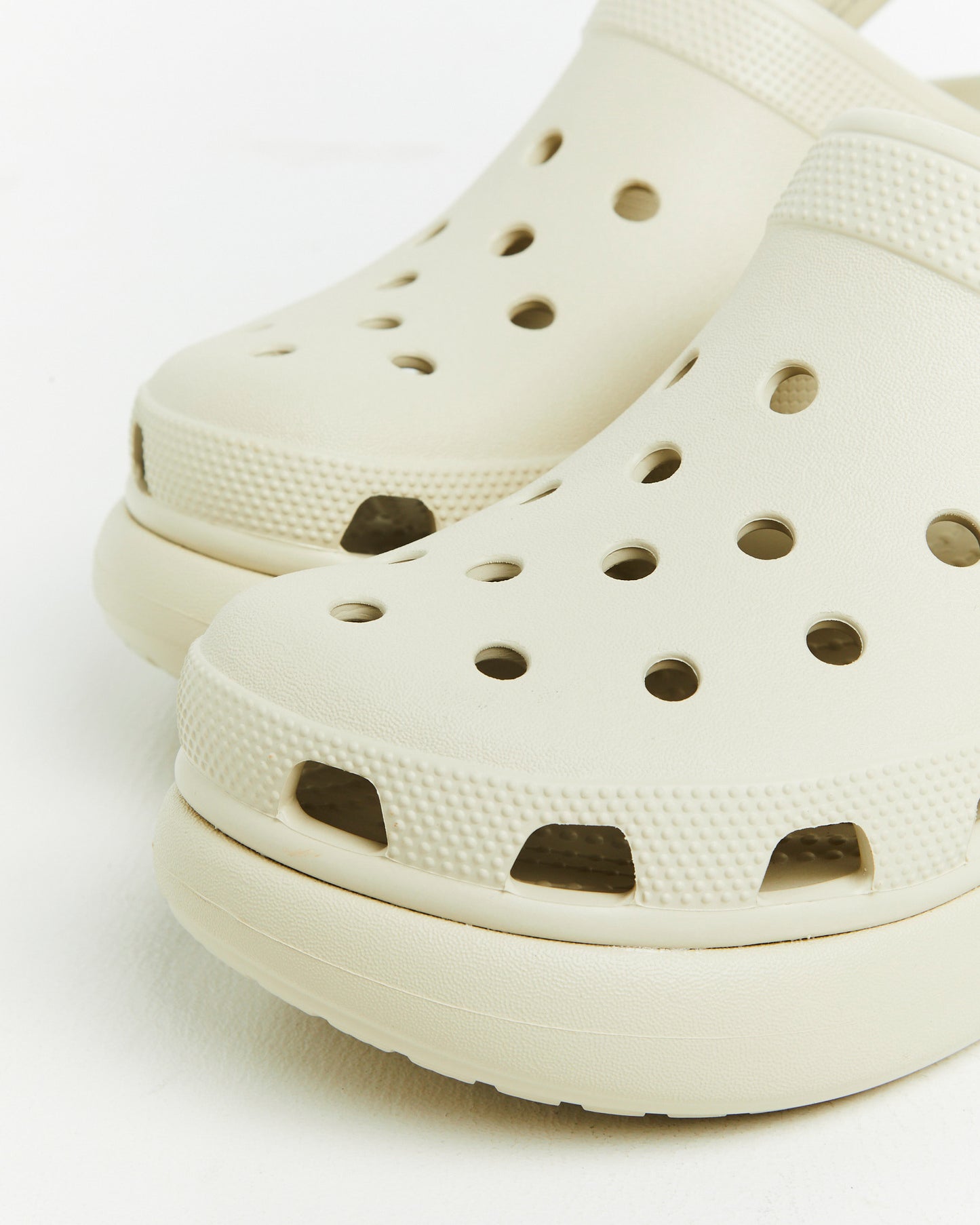 Classic Crush Clogs Bone
