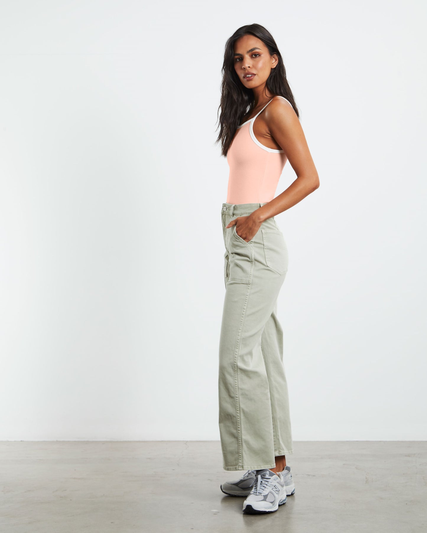 Contrast Naomi Tank Peony