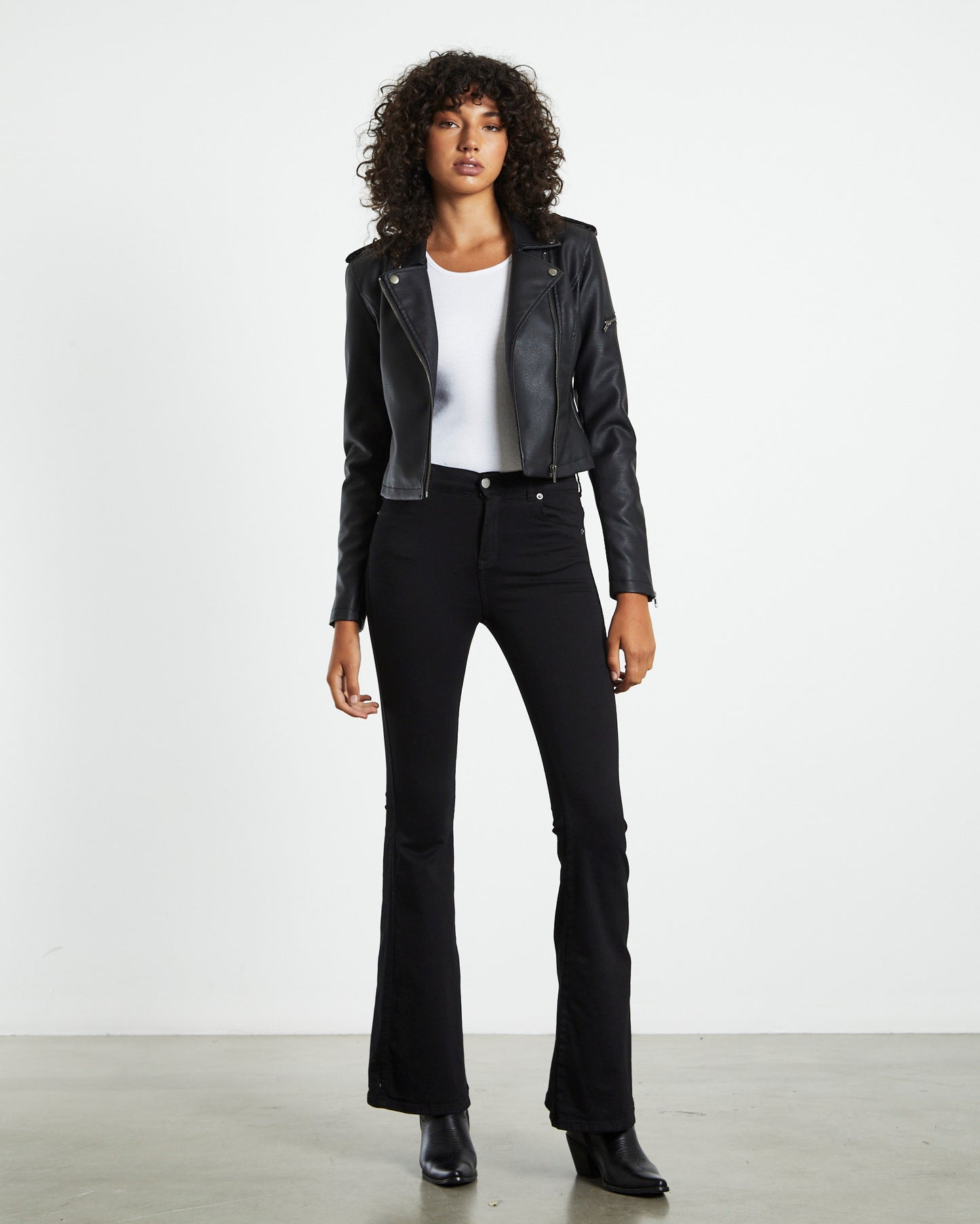 Macy Flare Jeans Black