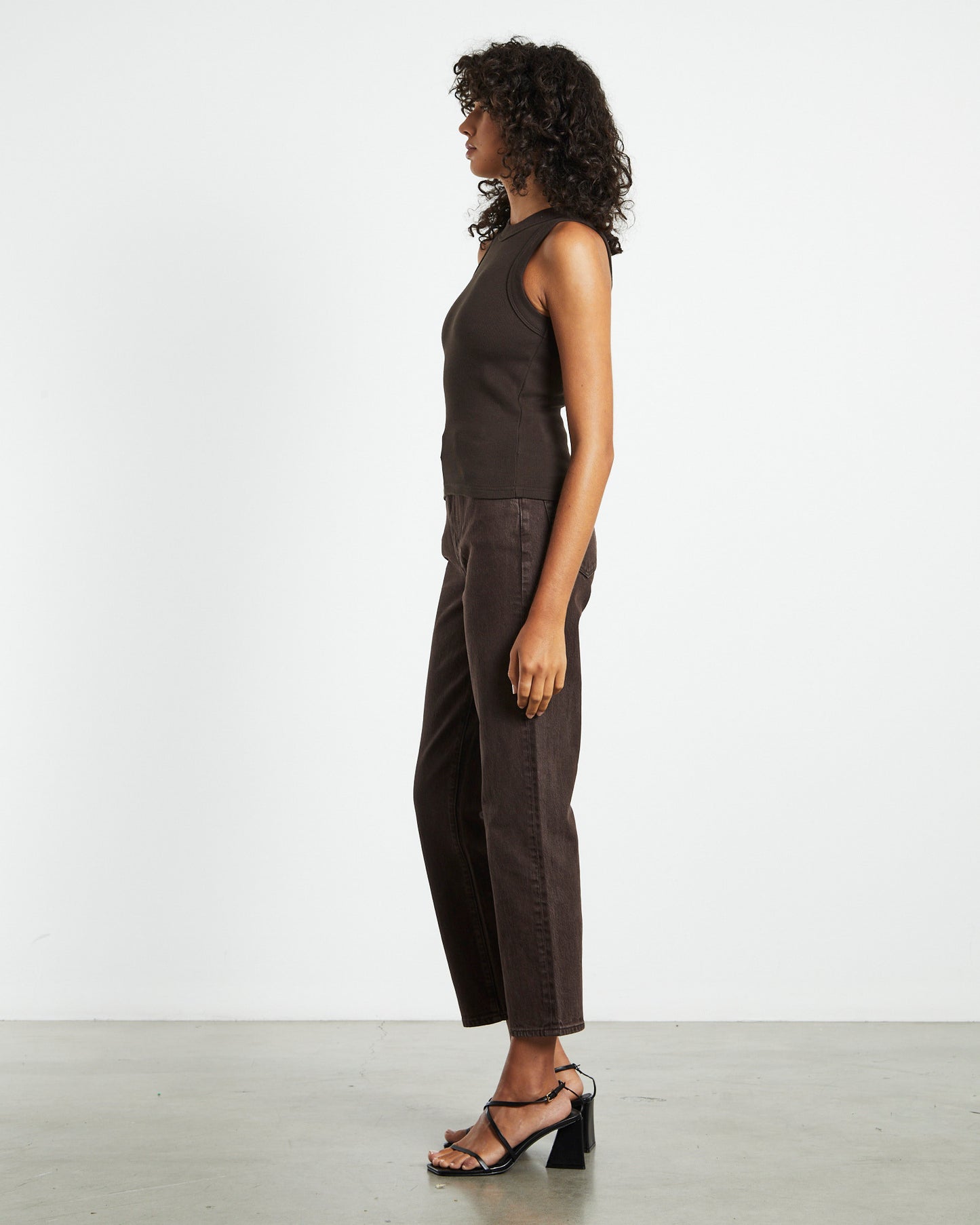 Jonesy Singlet Expresso Brown