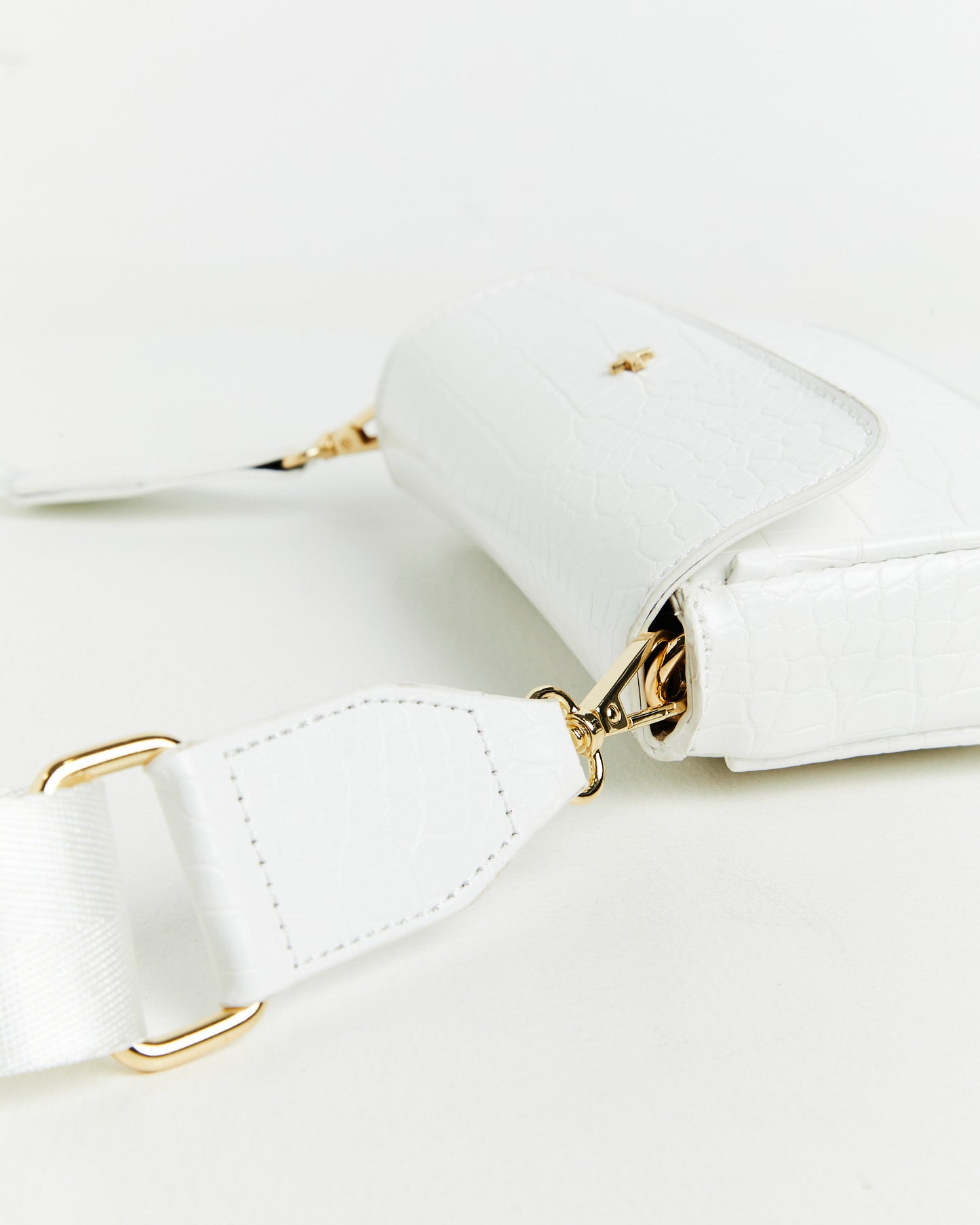 GP Exclusive - Lucky Croc Crossbody Bag White/Gold