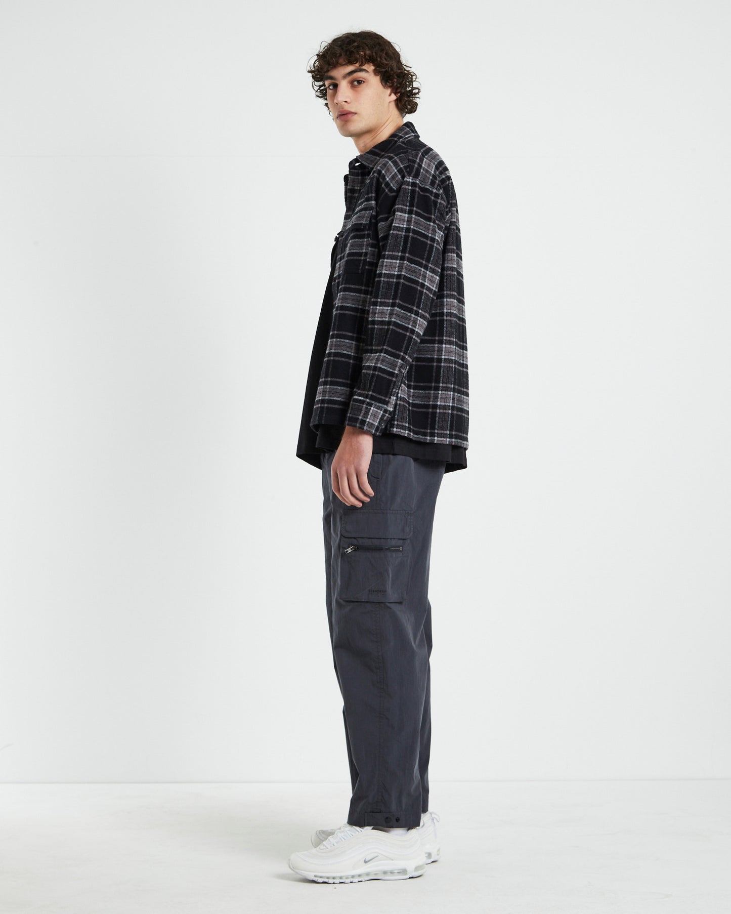 Neo Long Sleeve Shirt in Black