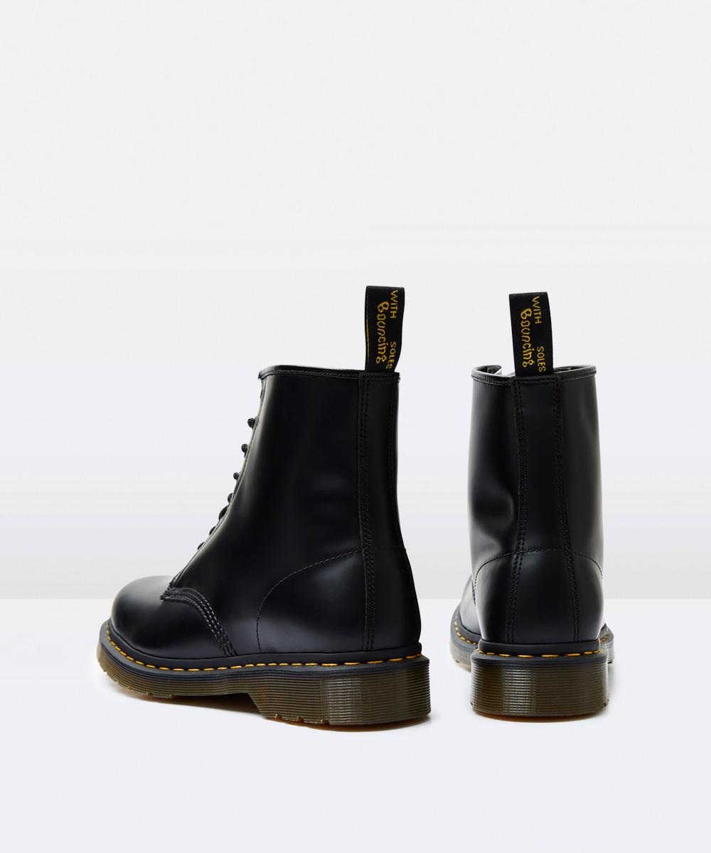 1460 8 Eye Smooth Boots Black