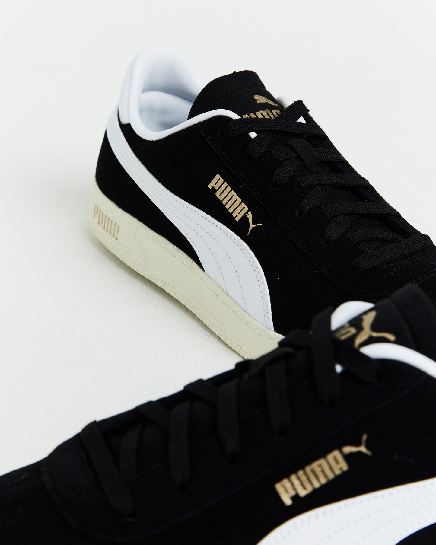 Puma Club Sneakers in Black