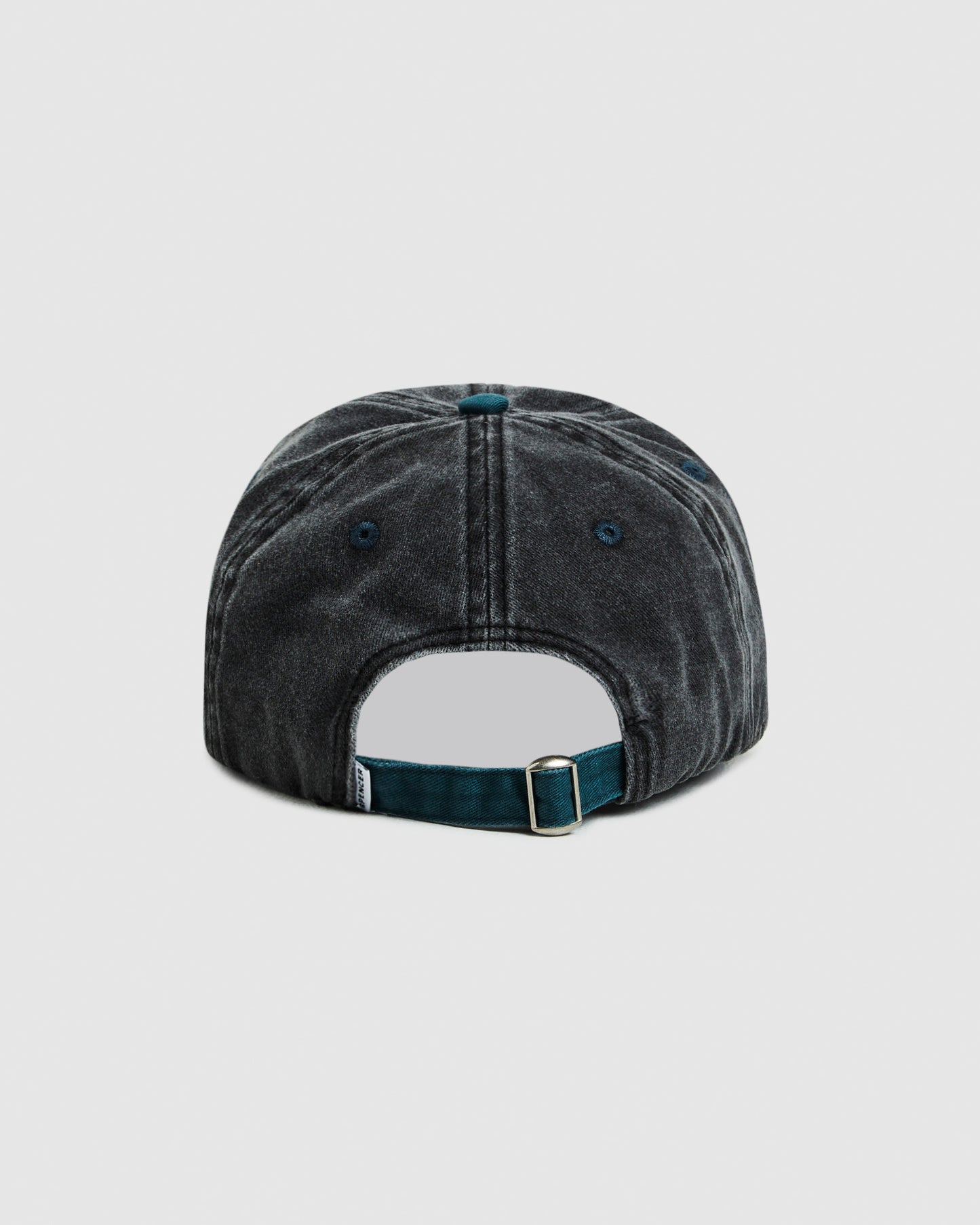 Seattle Contrast Cap in Black/Alpine Green