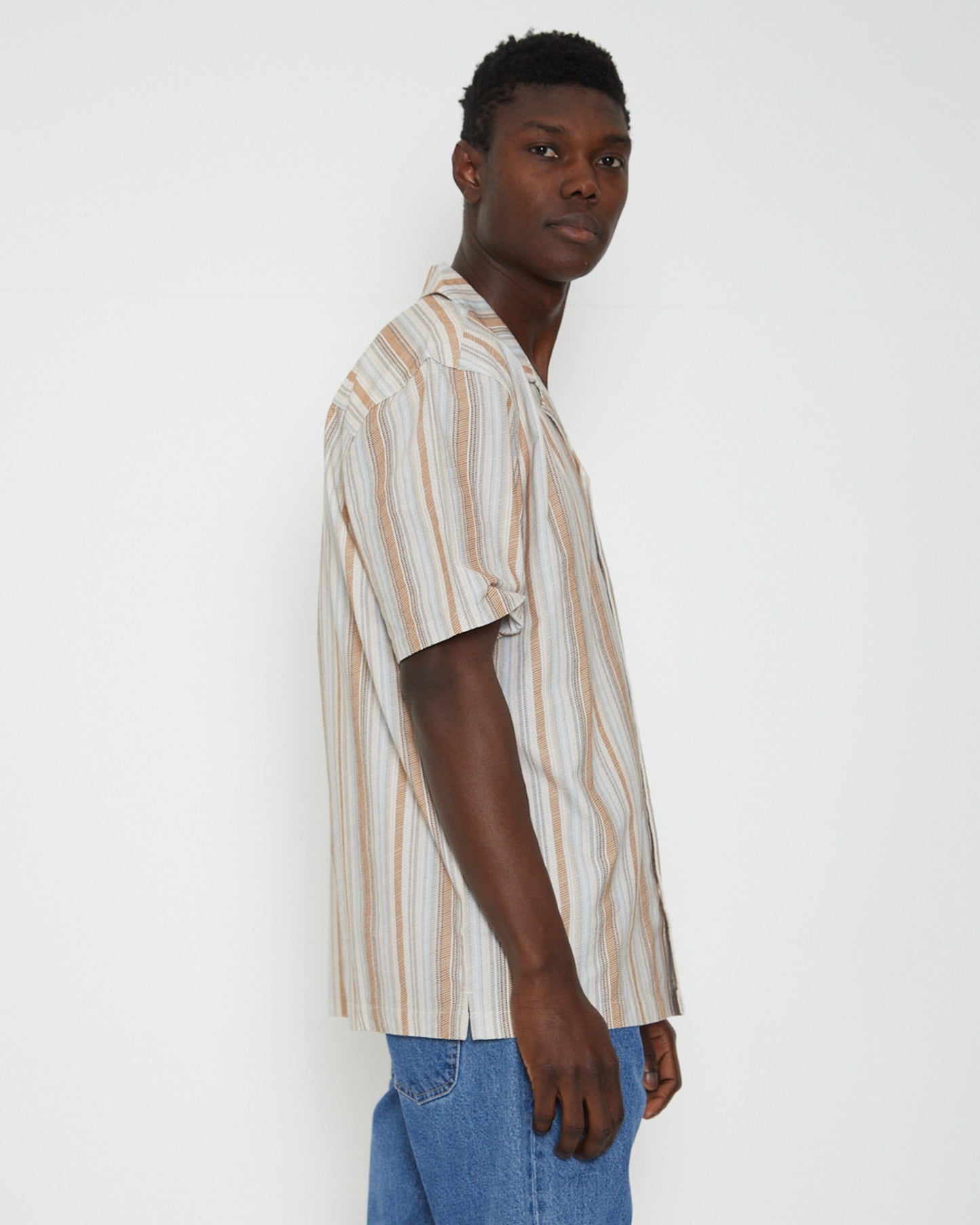 Resort Short Sleeve Shirt in Badlands Stripe White