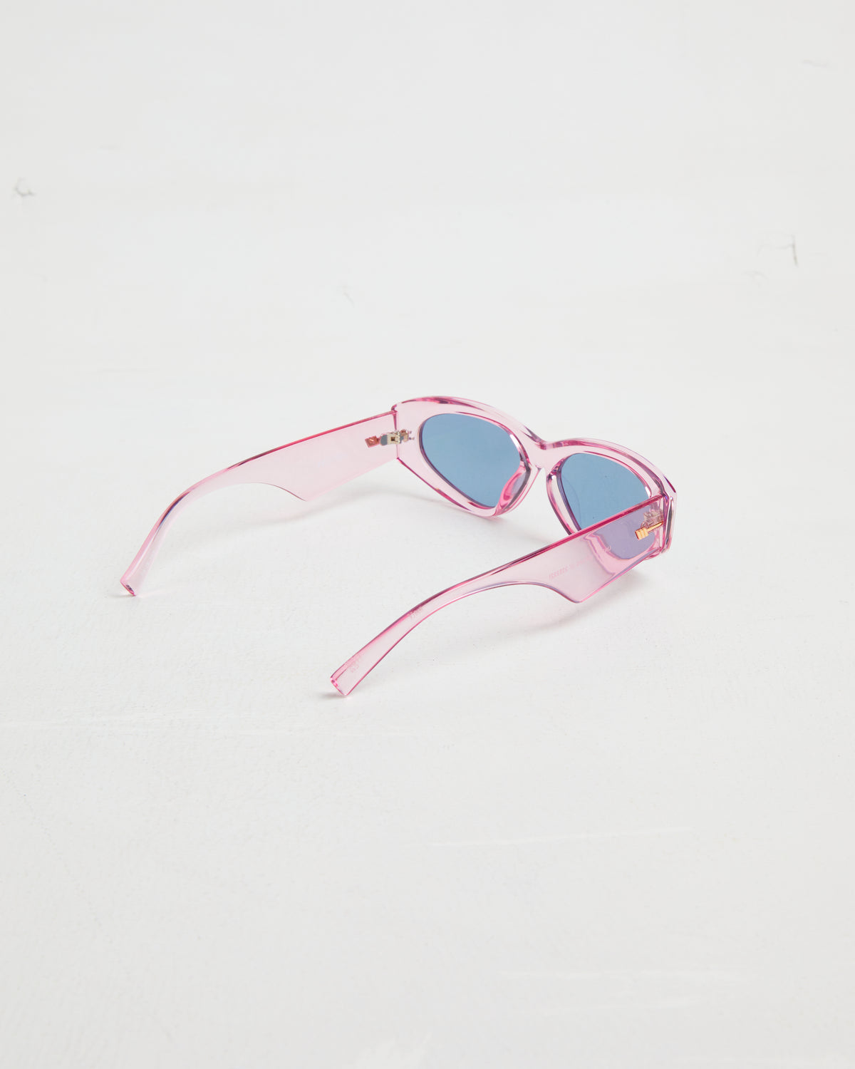 Under Wraps Sunglasses in Pink/Teal Mono PINK/TEAL MONO
