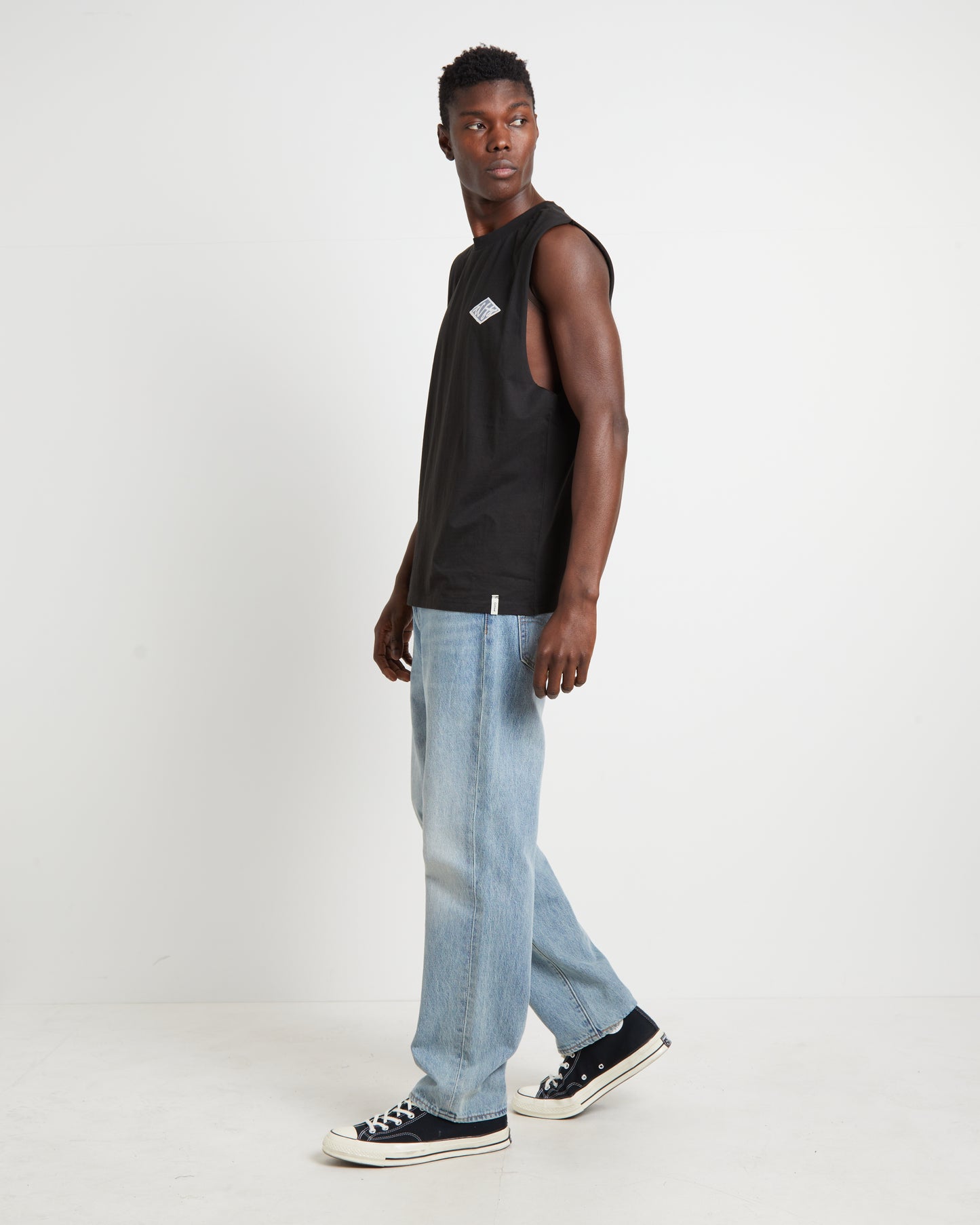 Scribble Muscle Tee in Black