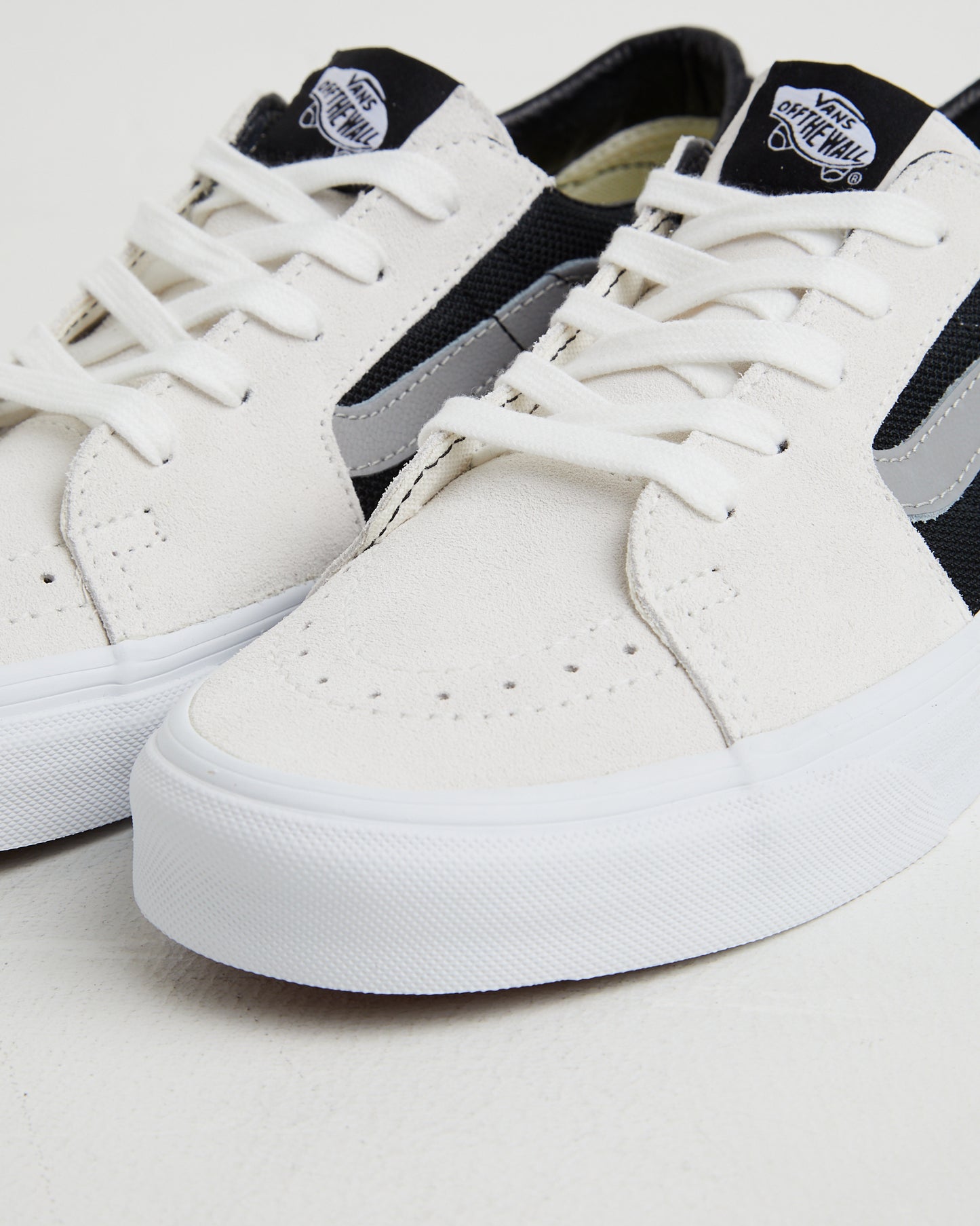 Sk8-Low 2-Tone Sneakers in White/Black