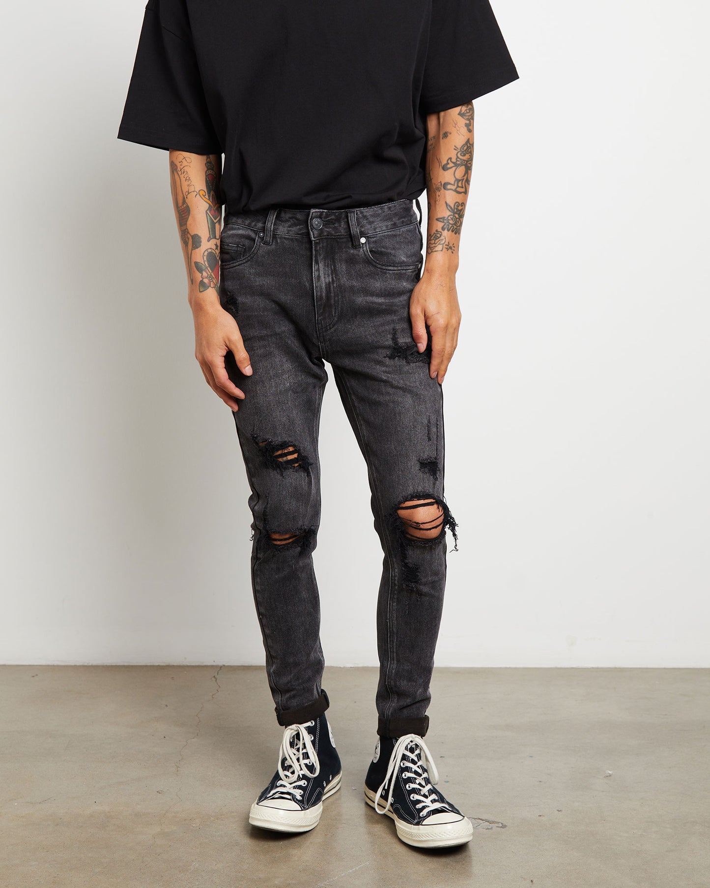 Rifter Skinny Jeans in Washed Out Black