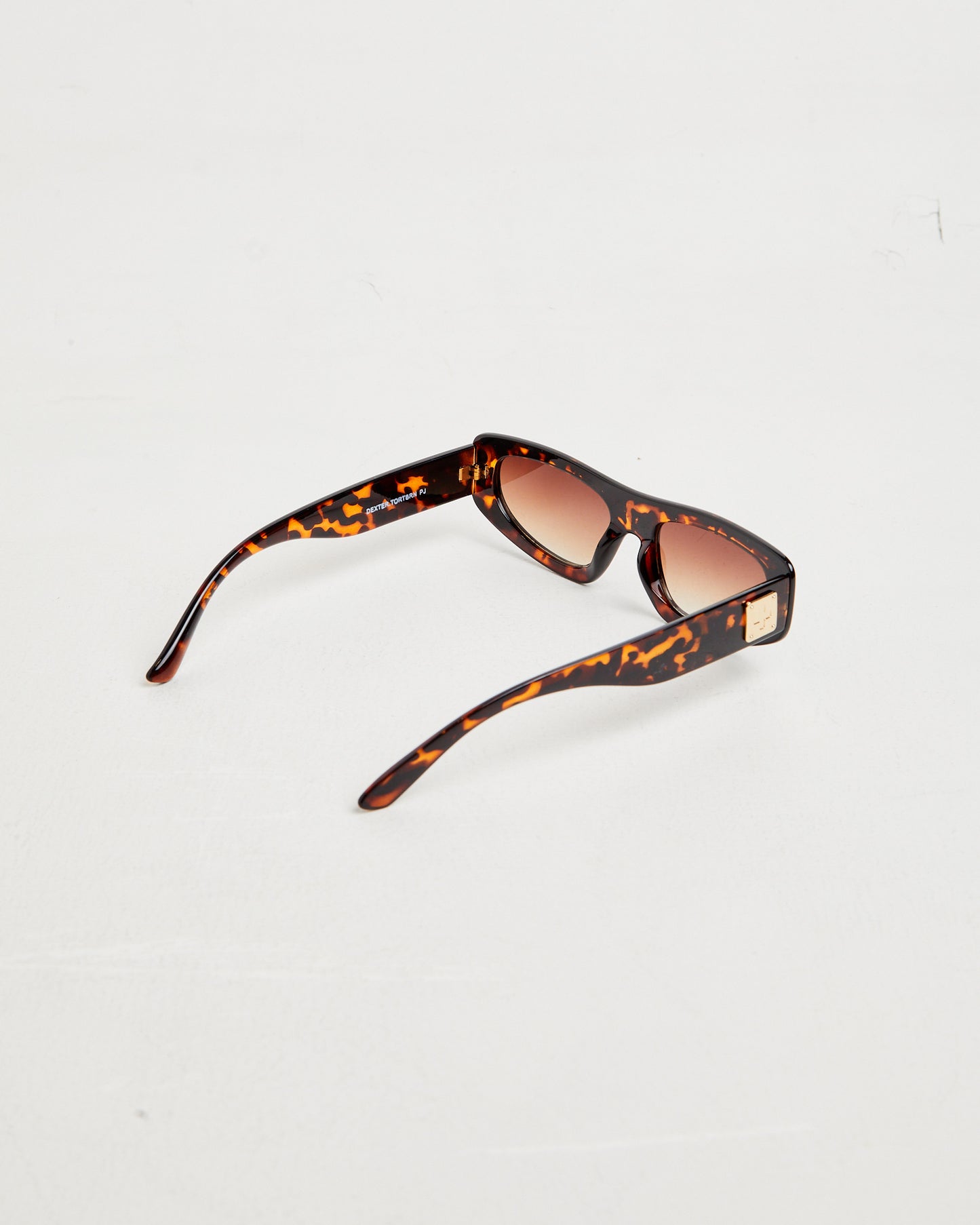 Dexter Sunglasses in Tort